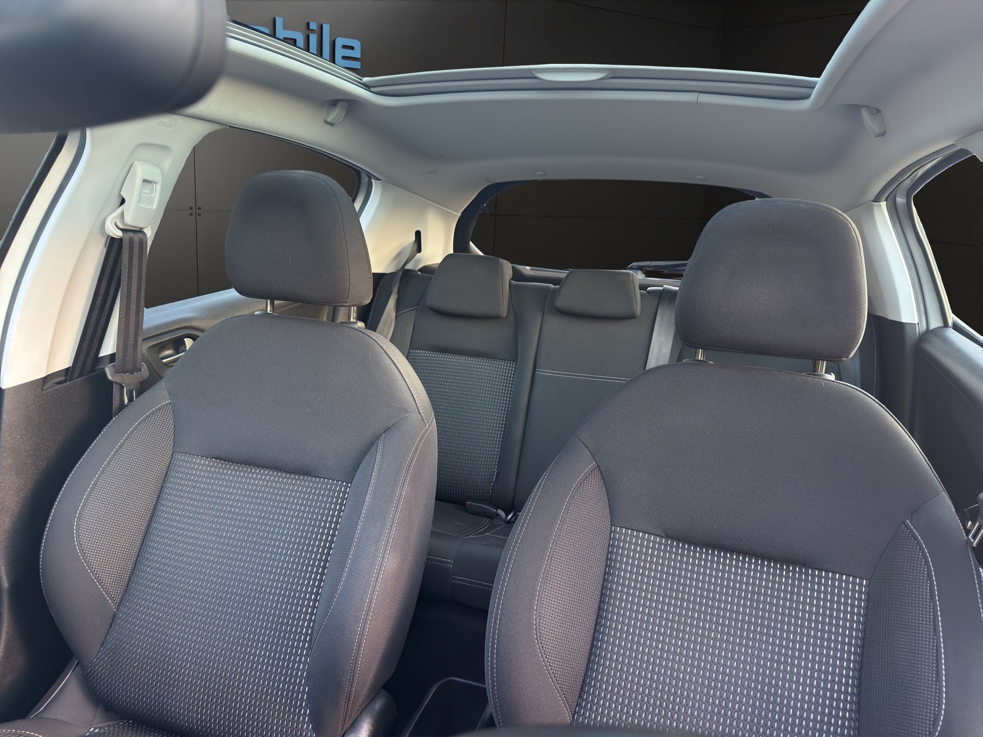 PEUGEOT 208 1.2 PureTech Allure EAT6-image-12