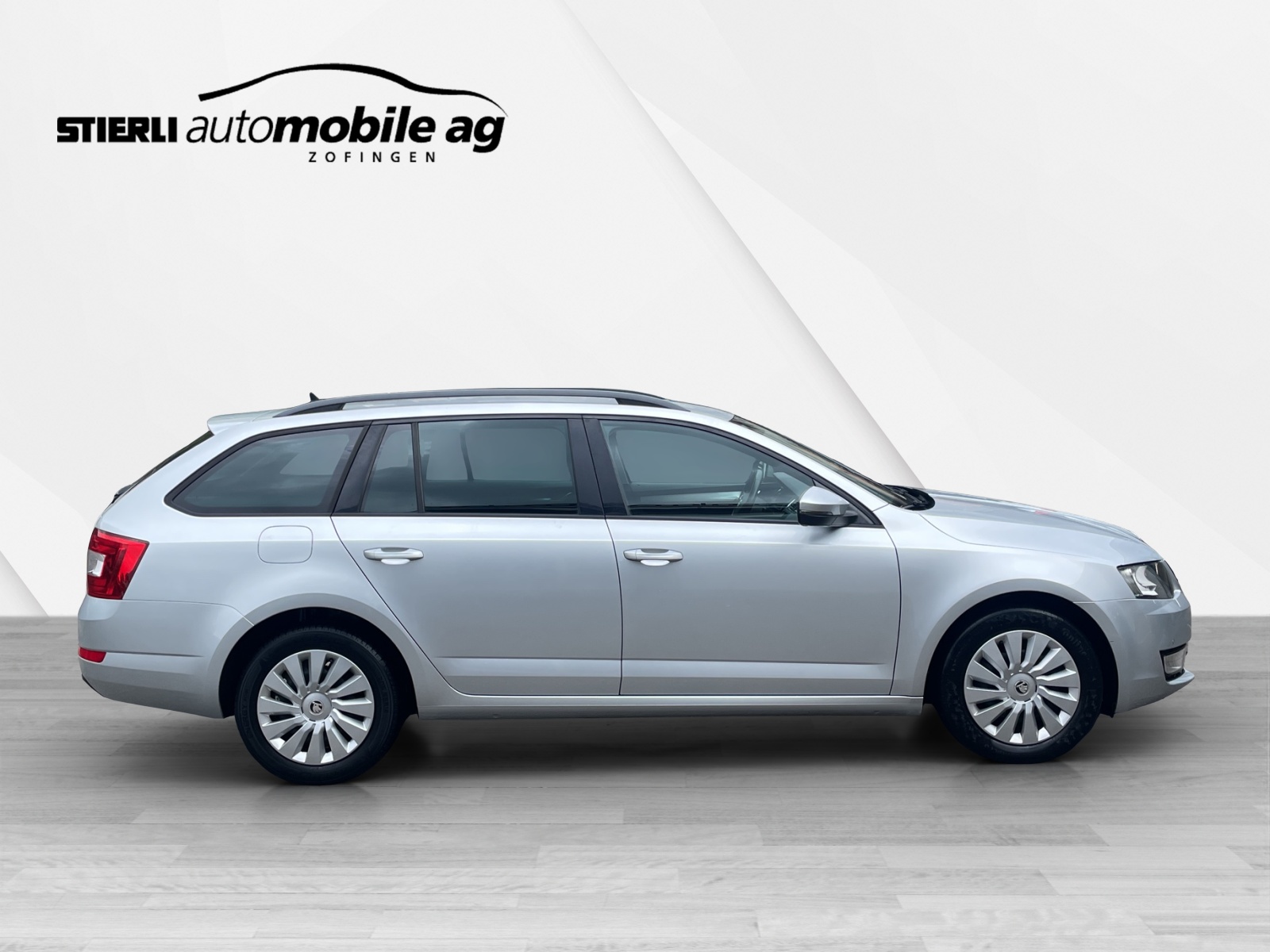 SKODA Octavia Combi 1.6 TDI 110 Ambition DSG-image-3