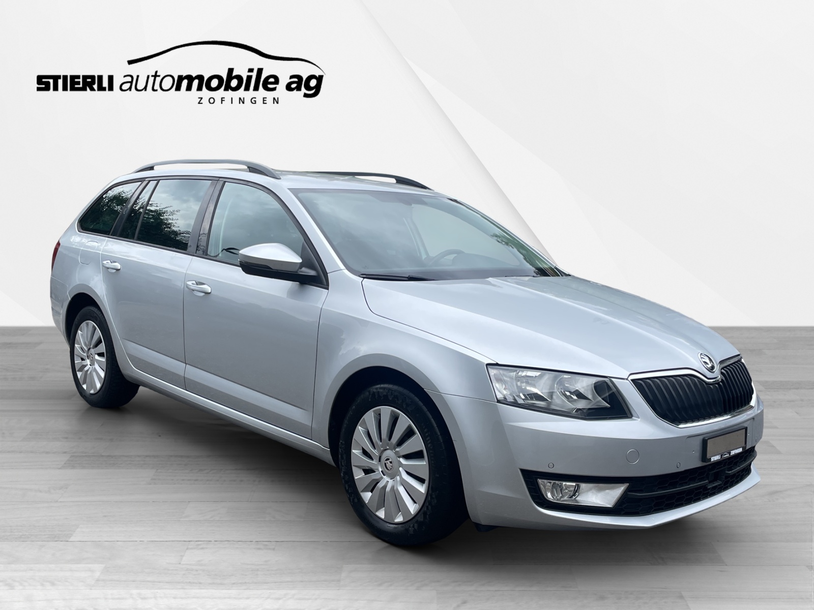 SKODA Octavia Combi 1.6 TDI 110 Ambition DSG-image-2