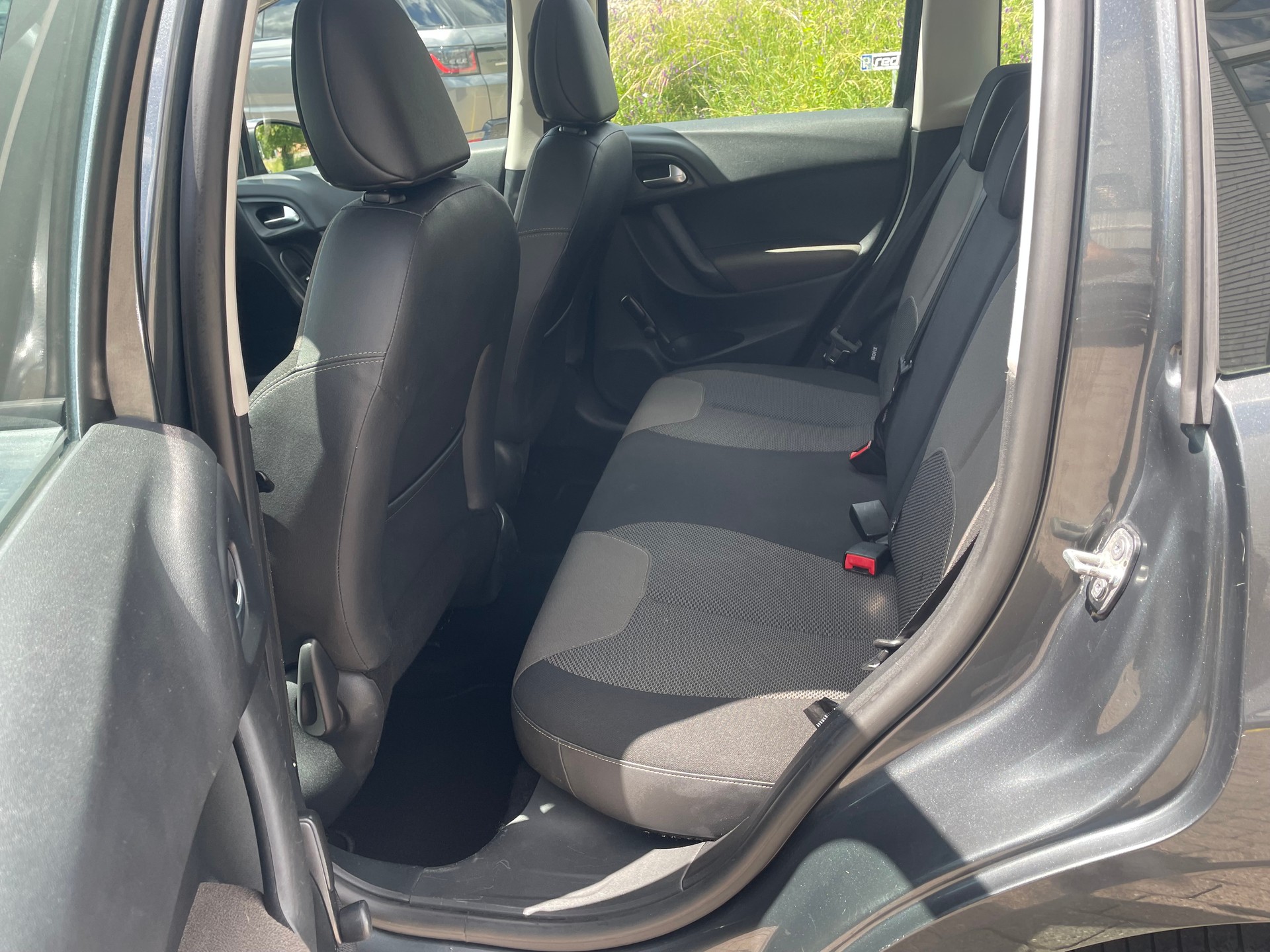CITROEN C3 1.2i Attraction-image-5