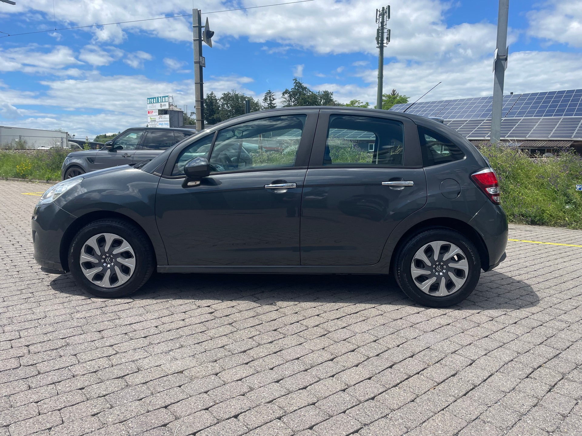 CITROEN C3 1.2i Attraction-image-1