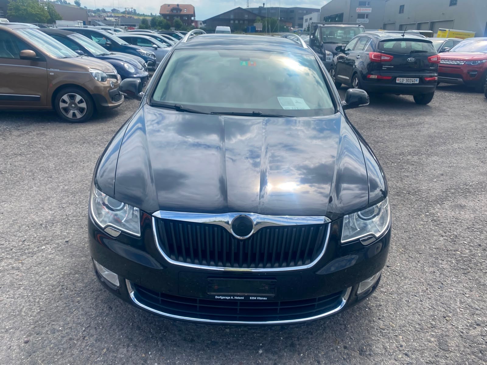 SKODA Superb Combi 2.0 TDi Elegance DSG-image-1