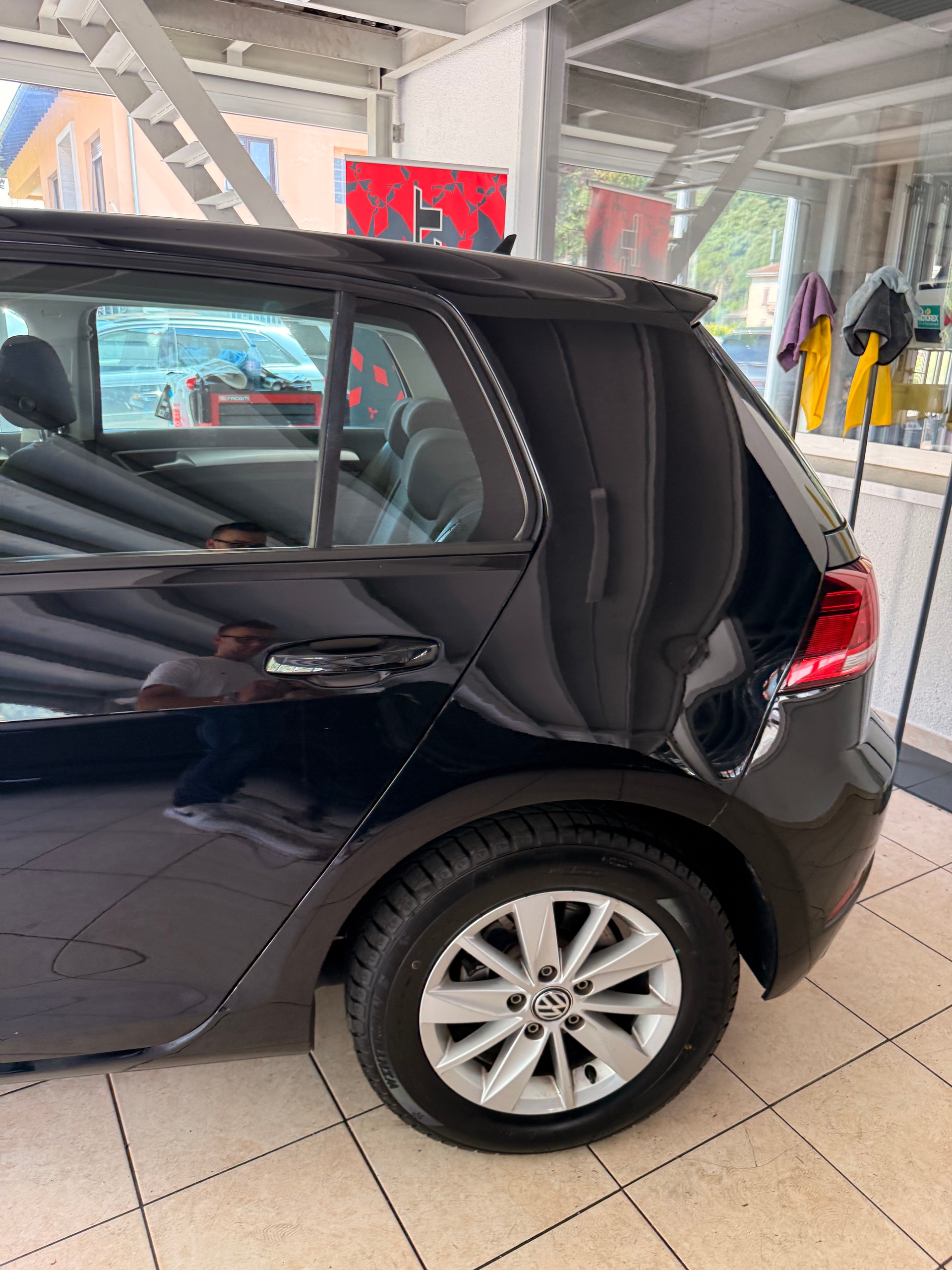 VW Golf 1.0 TSI Trendline-image-3