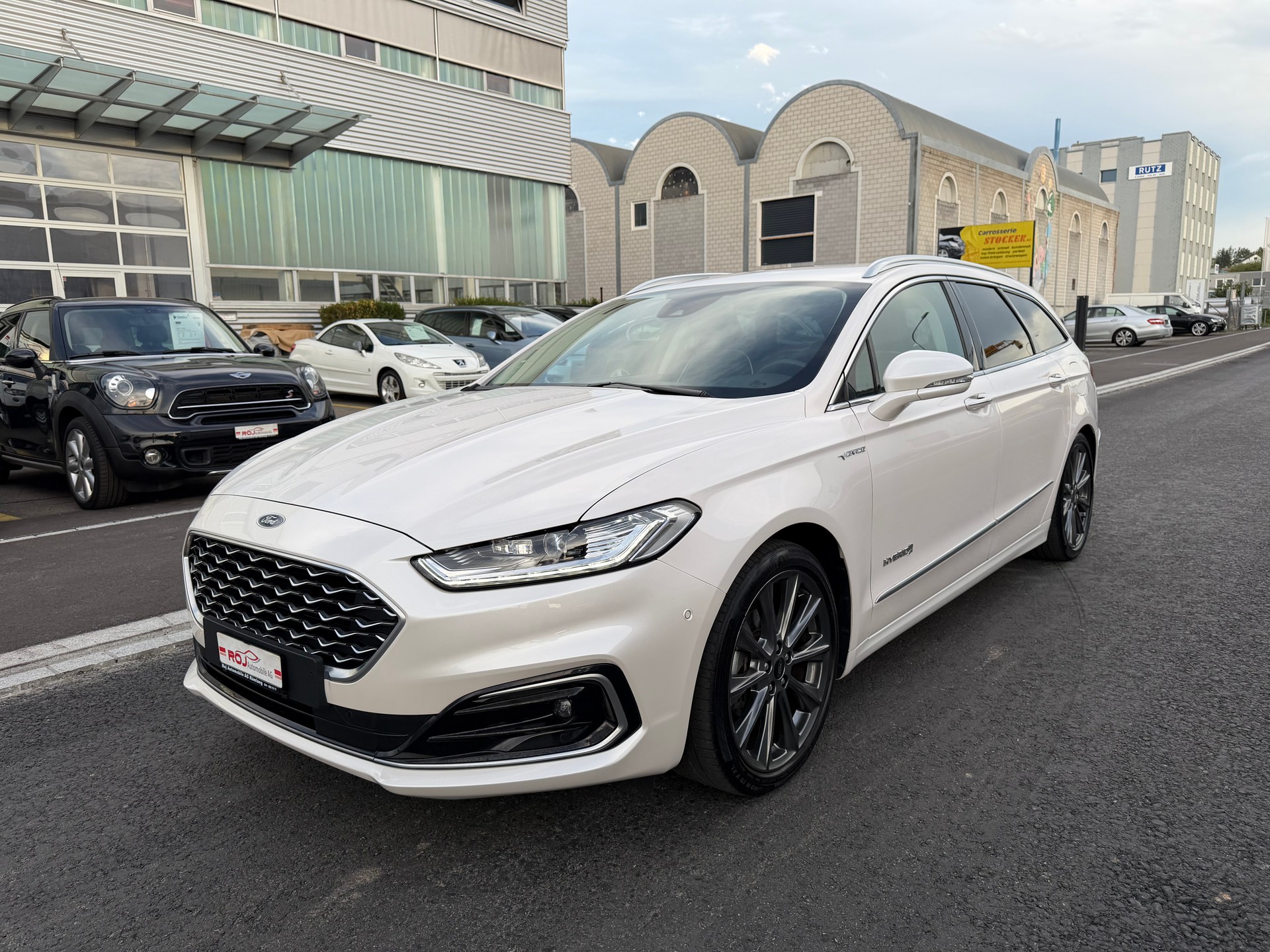 FORD Mondeo 2.0 HEV Vignale eCVT-image-1