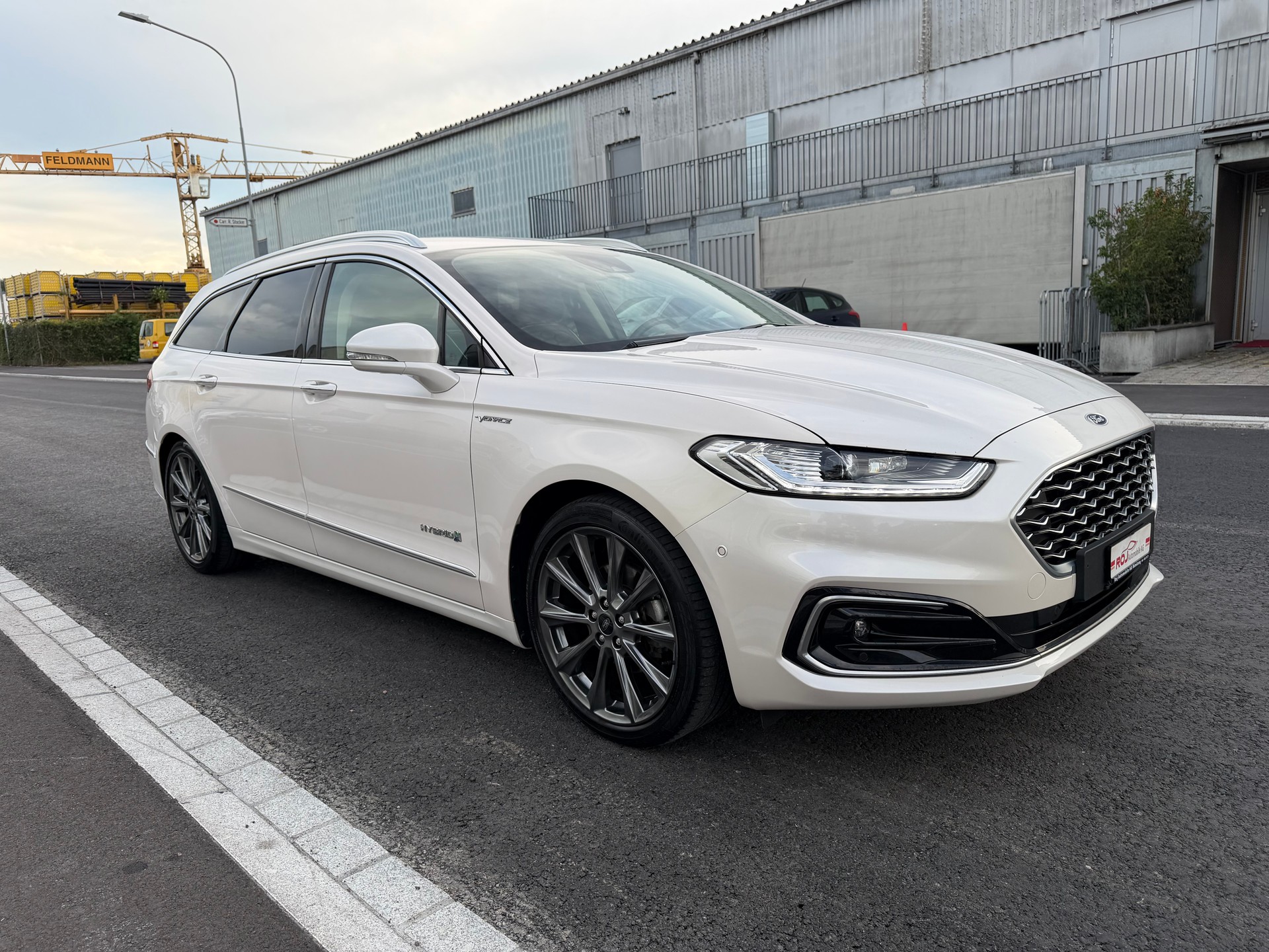 FORD Mondeo 2.0 HEV Vignale eCVT-image-3