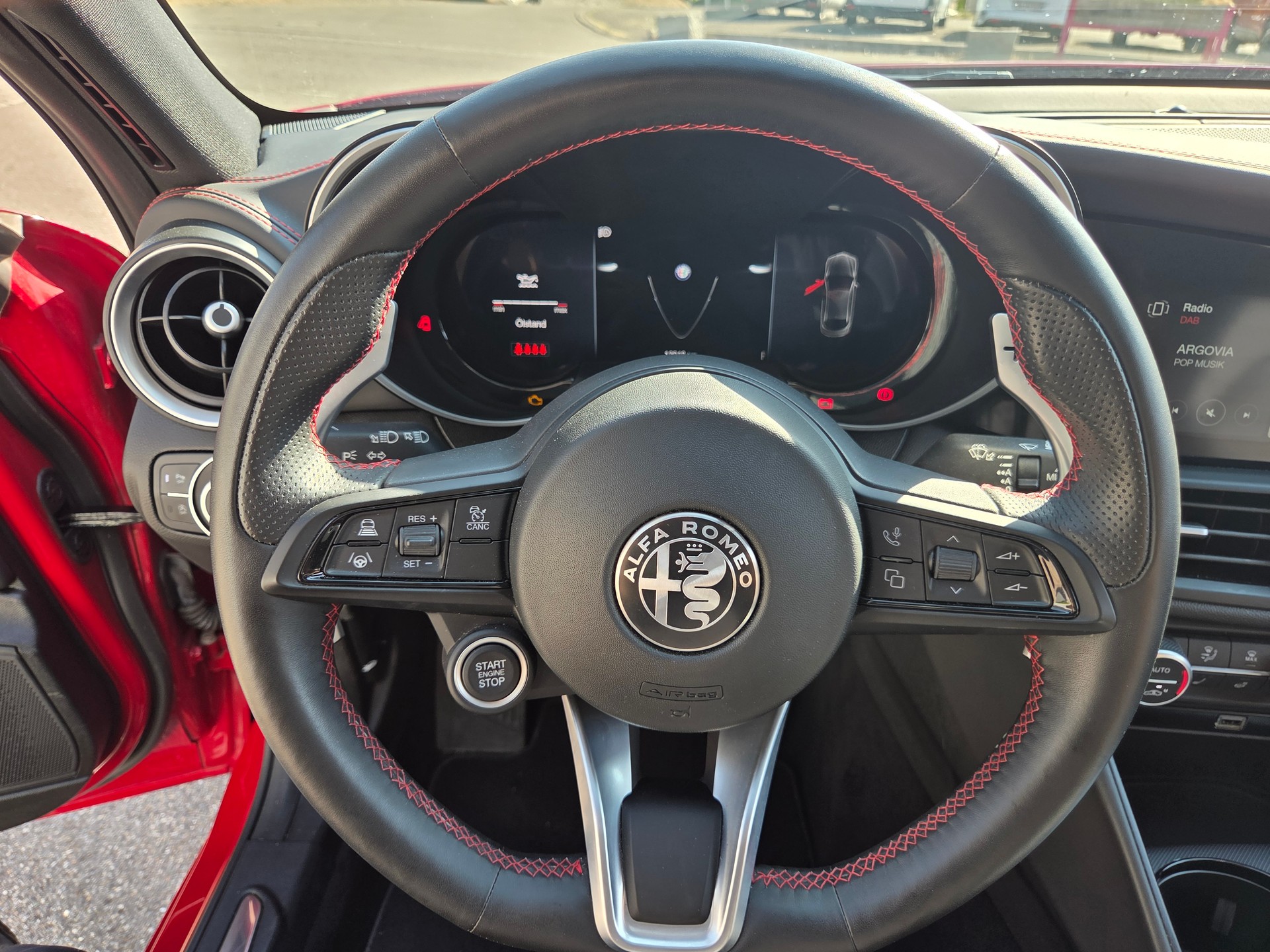 ALFA ROMEO Giulia 2.0 Competizione Q4 AT8-image-14