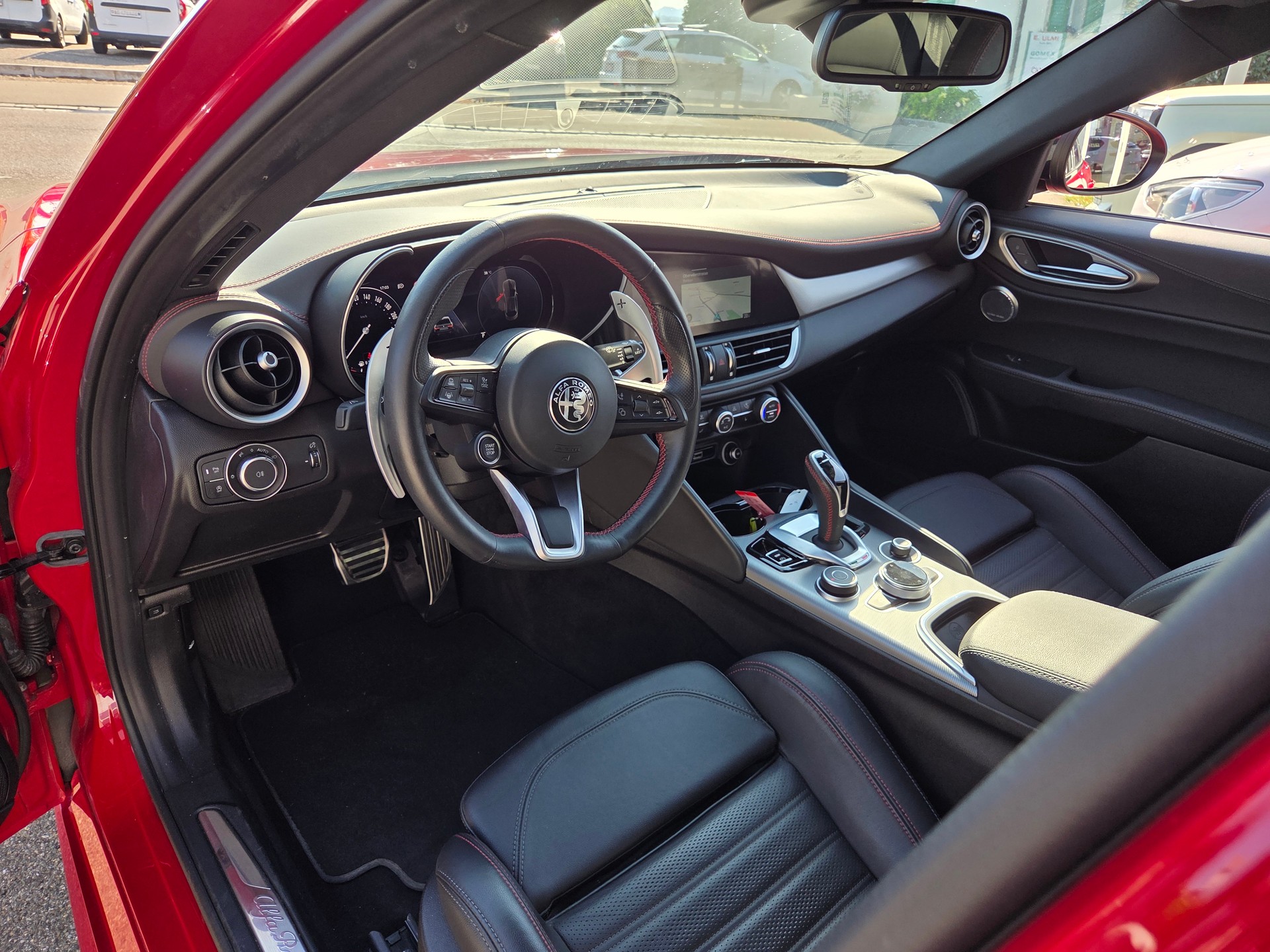 ALFA ROMEO Giulia 2.0 Competizione Q4 AT8-image-8