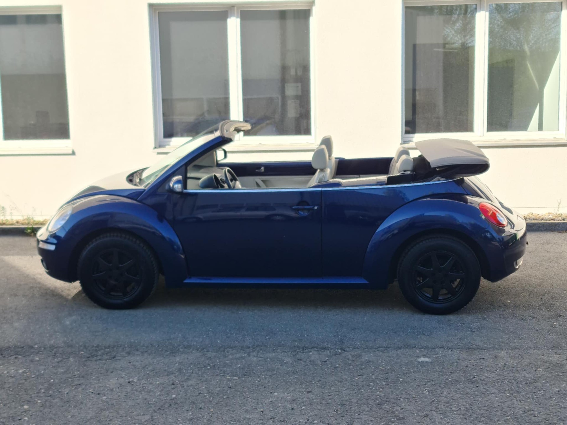 VW Beetle Cabrio 1.8 T-image-4