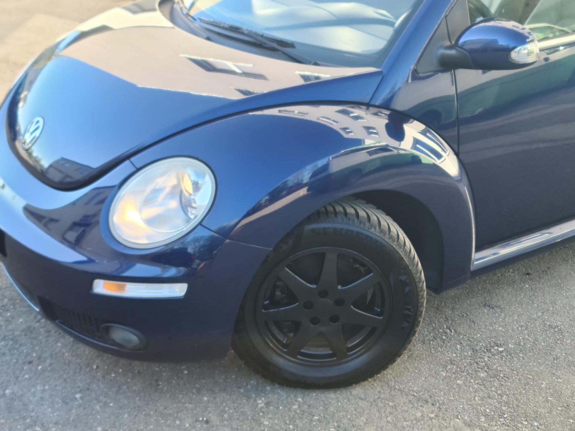 VW Beetle Cabrio 1.8 T-image-1