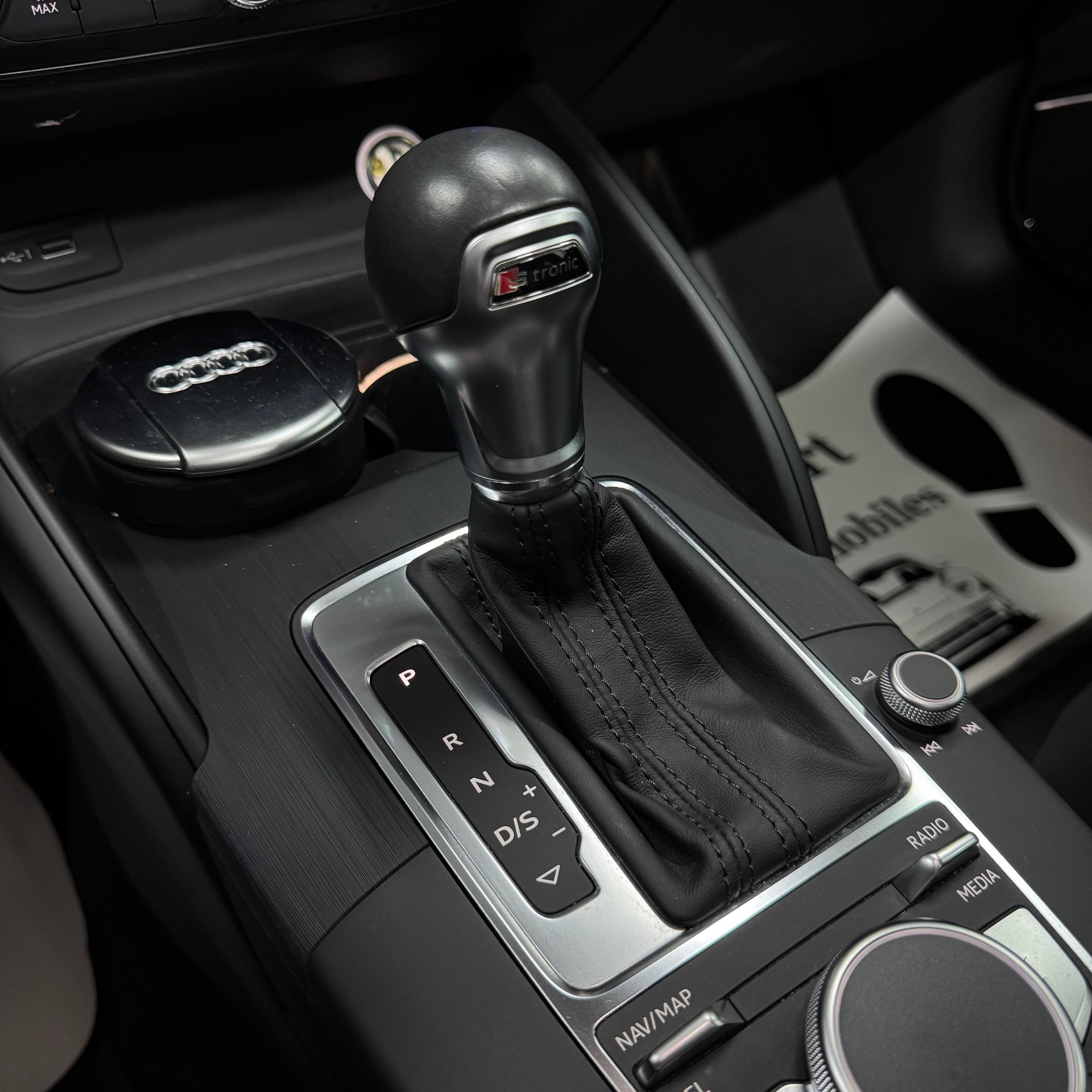 AUDI A3 Sportback 35 TFSI Design S-tronic-image-13