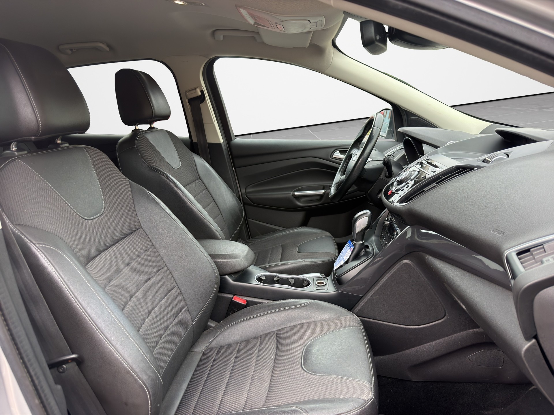 FORD Kuga 1.6 SCTi Titanium 4WD Automatic-image-11