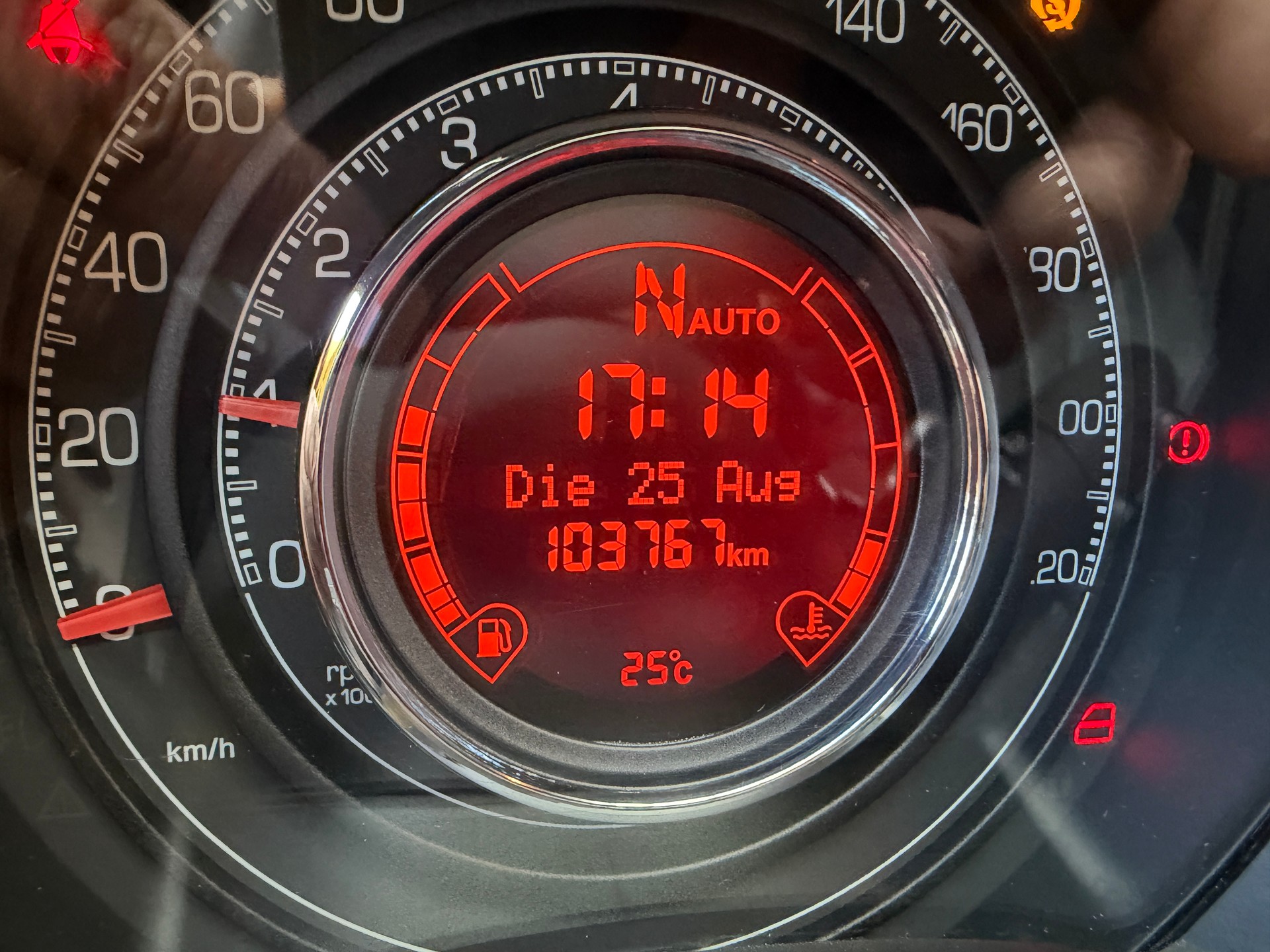 FIAT 500 0.9 Twinair Turbo S Dualogic-image-8