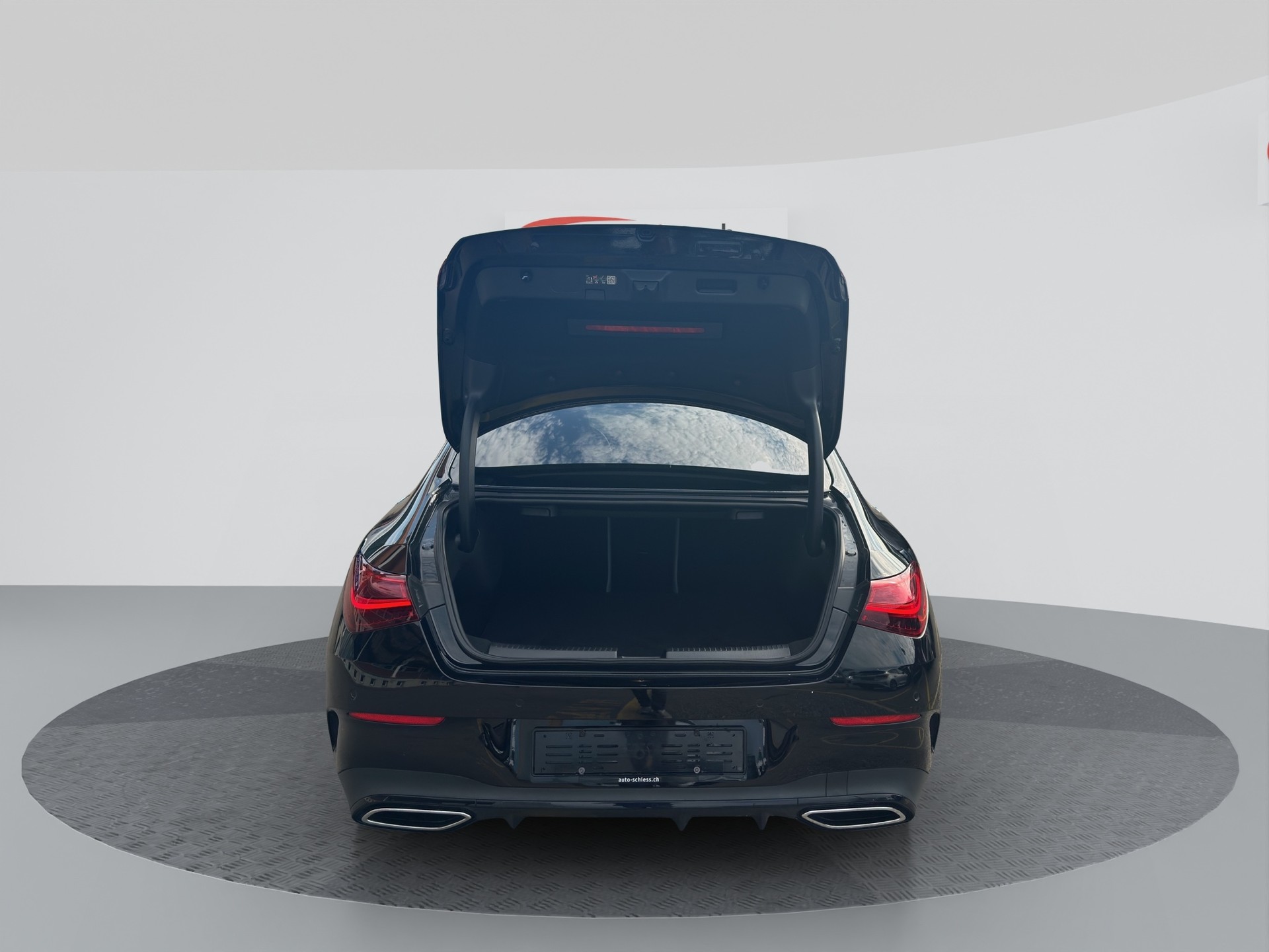 MERCEDES-BENZ CLA 250 4Matic 8G-DCT AMG Line Night-image-14