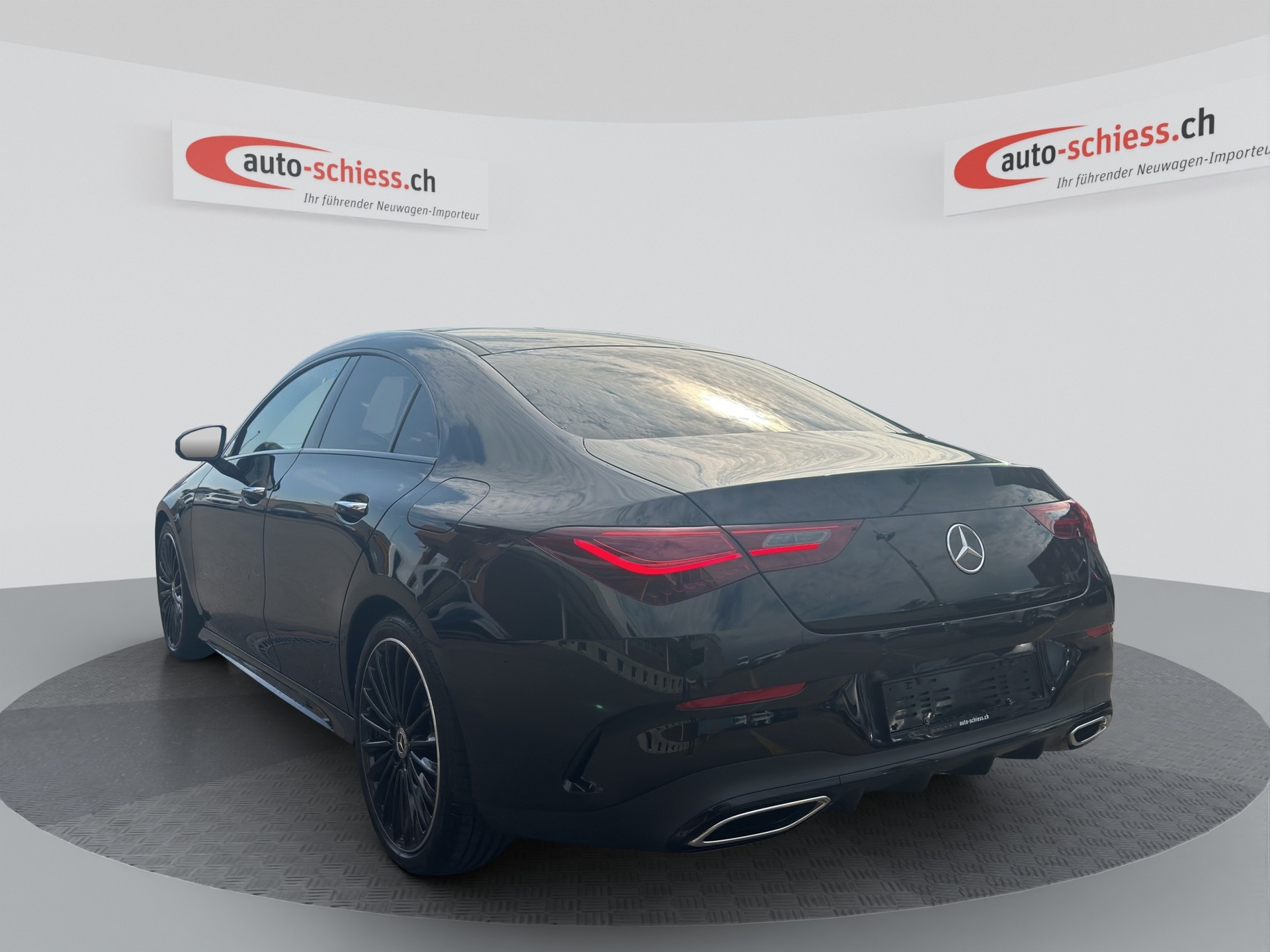 MERCEDES-BENZ CLA 250 4Matic 8G-DCT AMG Line Night-showroom-element-2