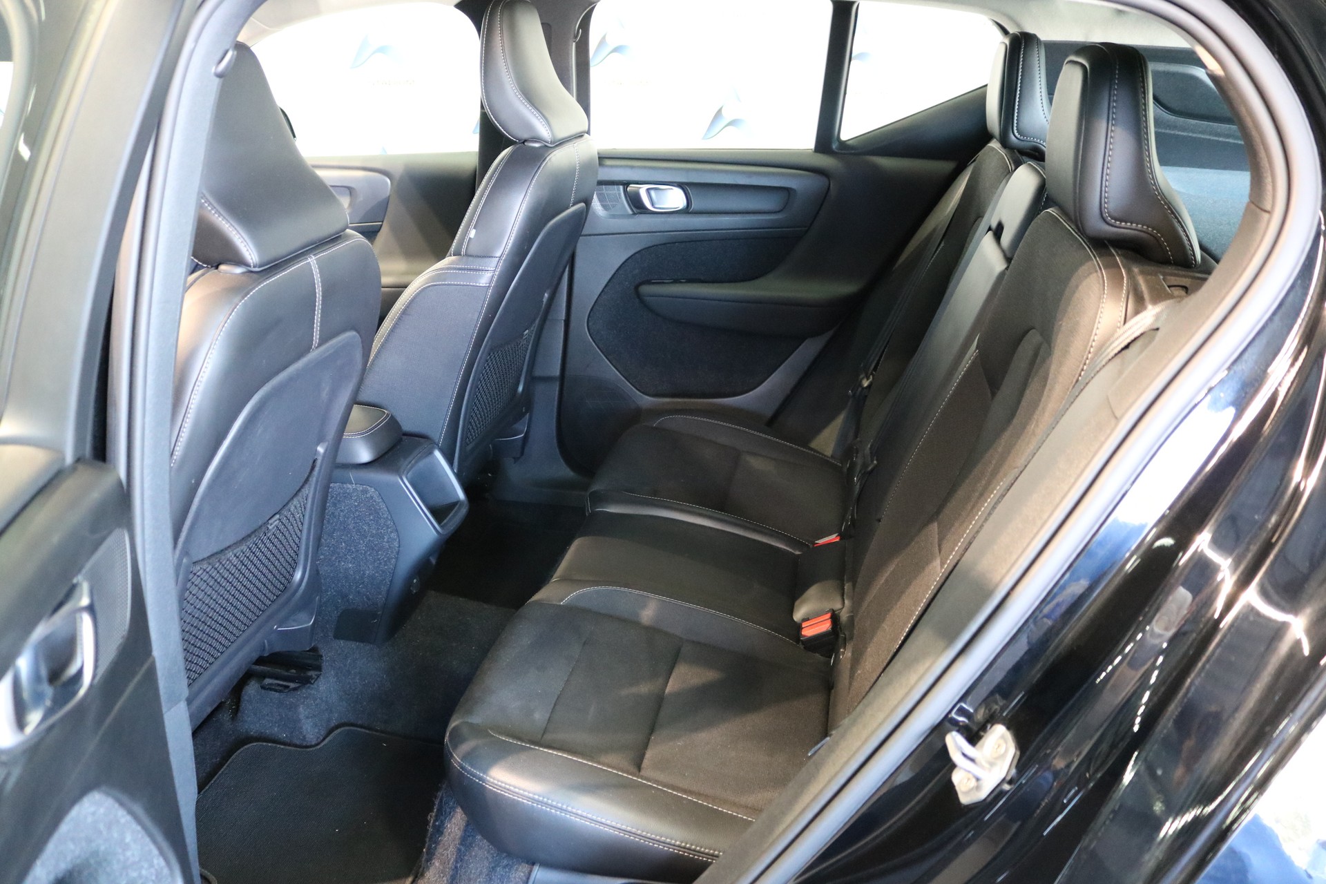 VOLVO XC40 D3 Inscription-image-4