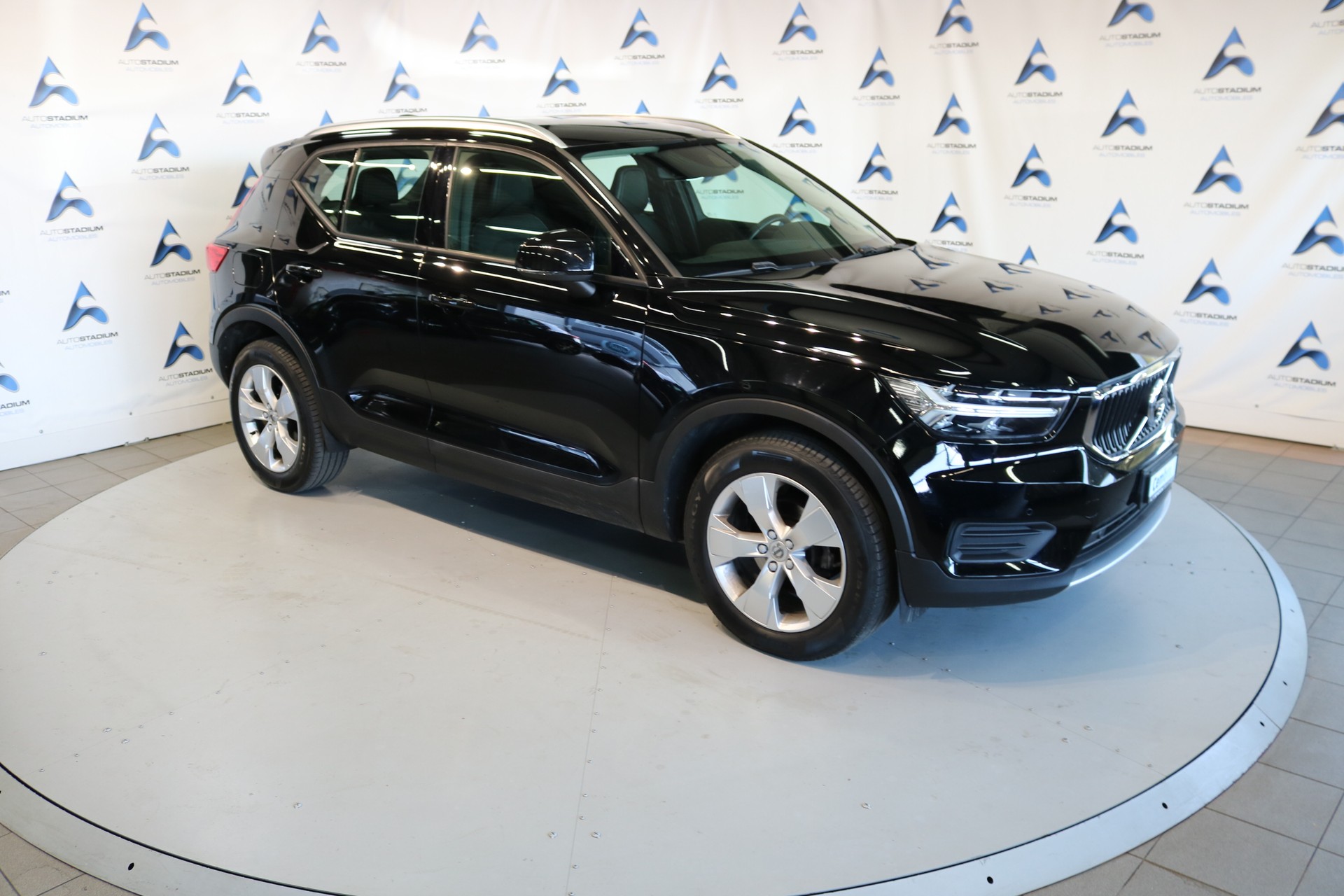 VOLVO XC40 D3 Inscription-image-41