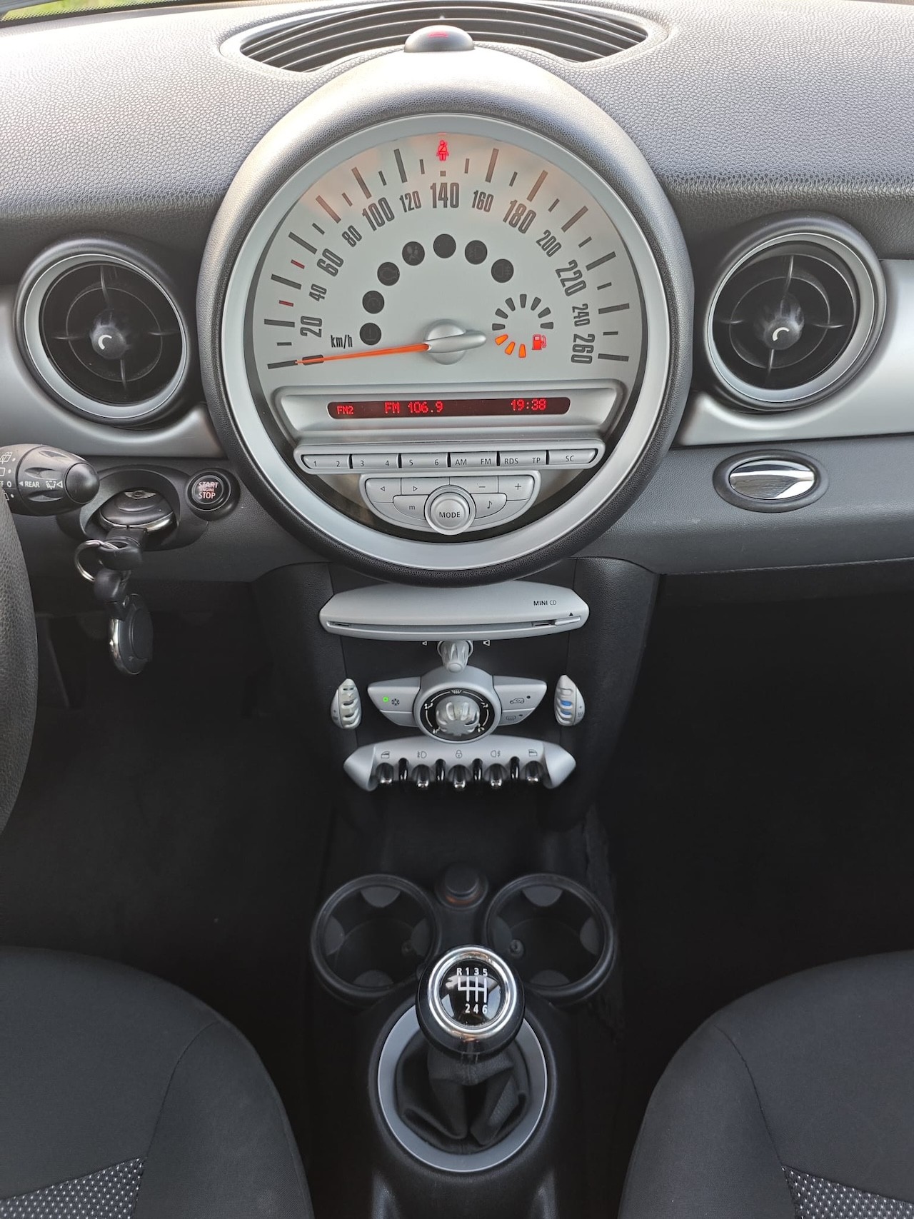 MINI Cooper-image-20