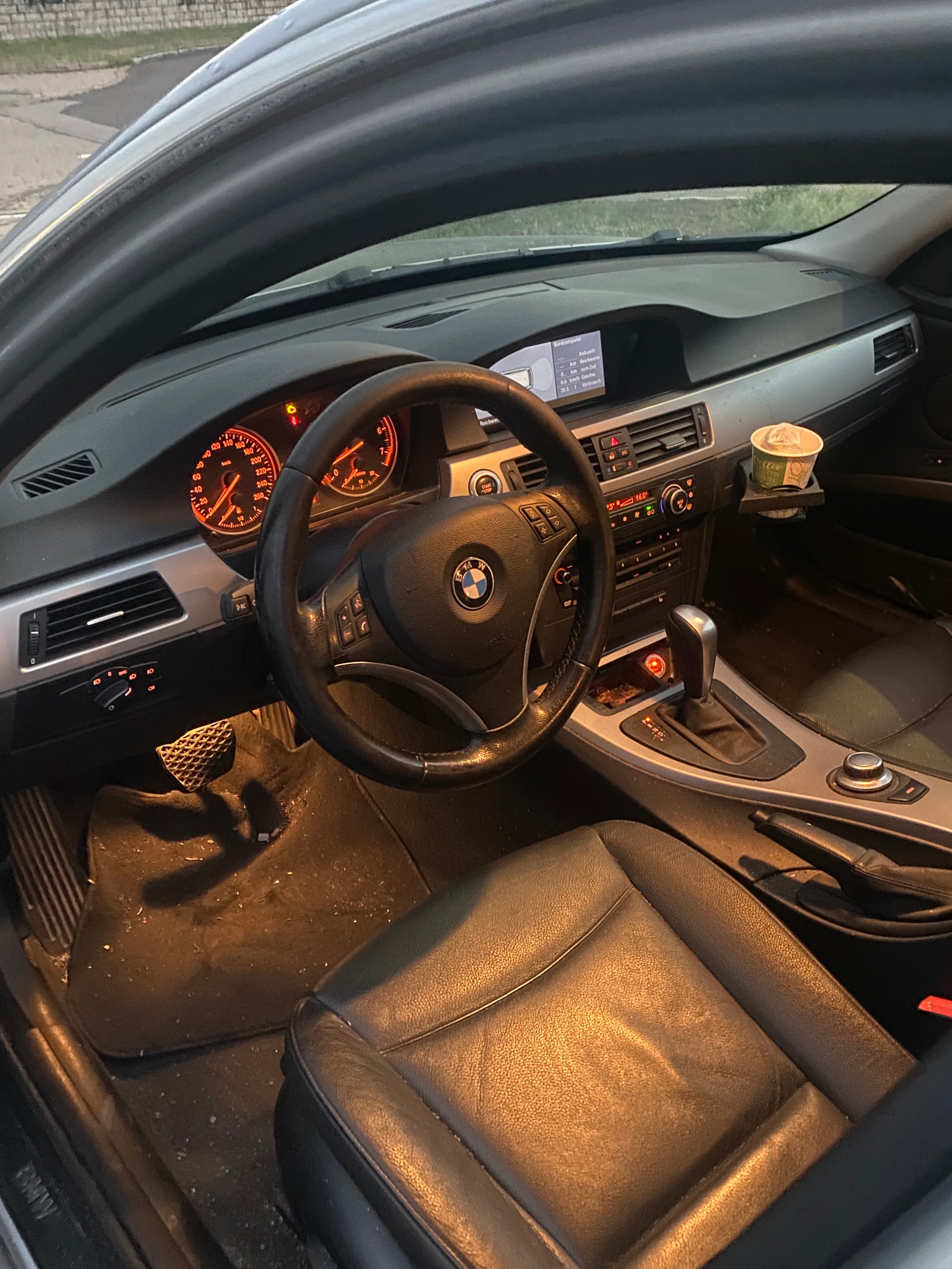 BMW 325i Touring Steptronic-image-4