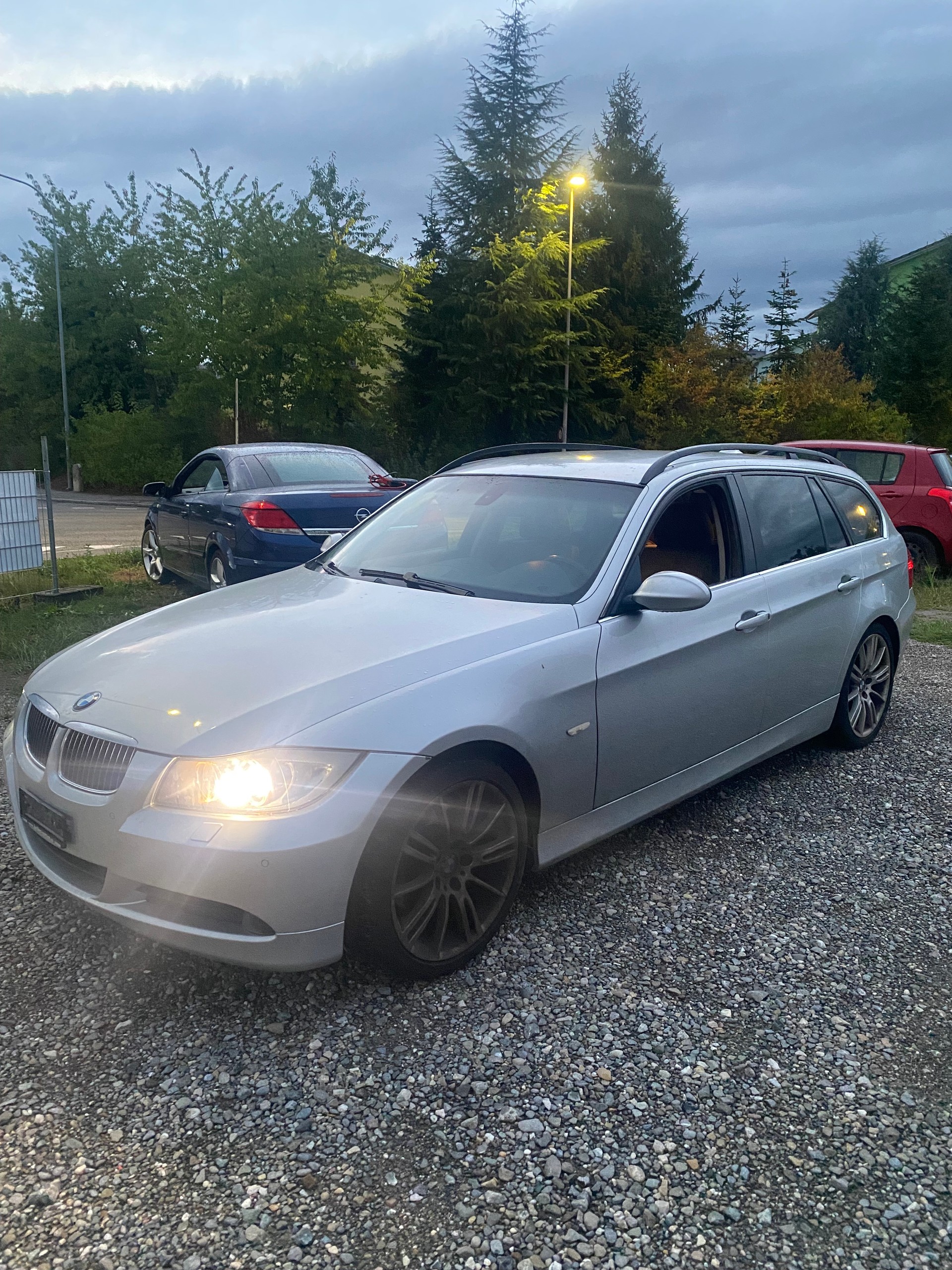 BMW 325i Touring Steptronic-image-2