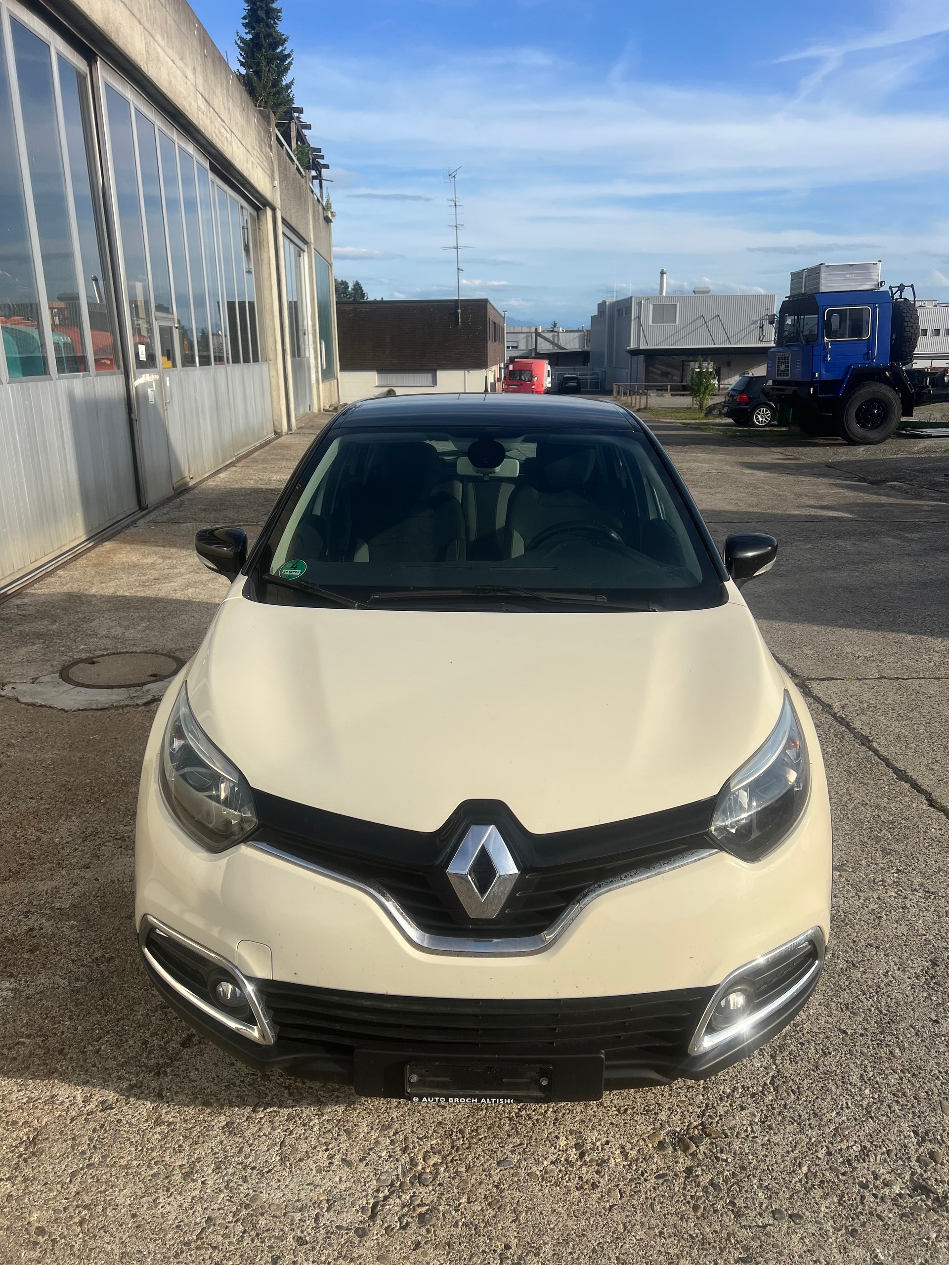RENAULT Captur 1.2 T 16V Dynamique EDC-image-8