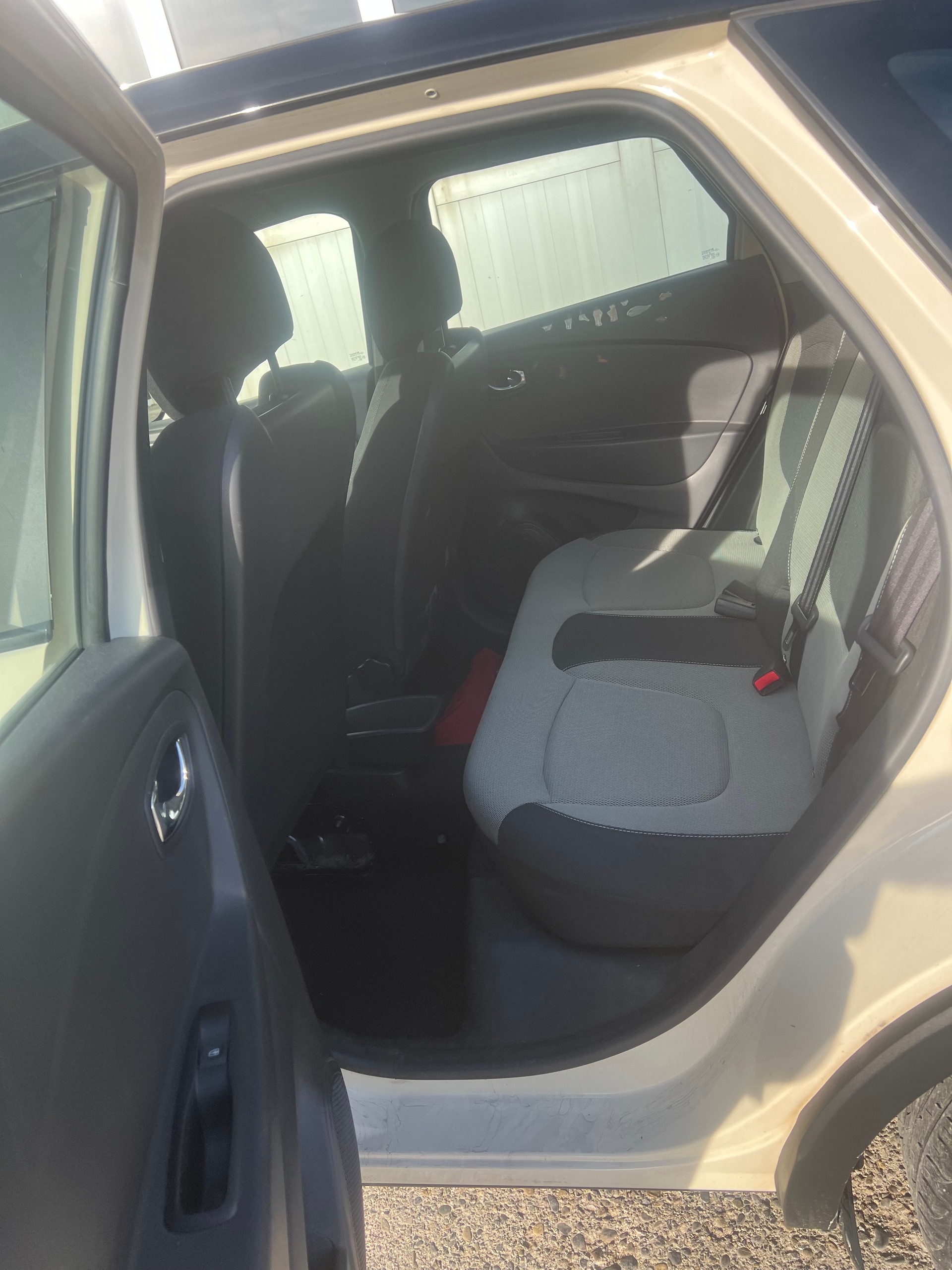 RENAULT Captur 1.2 T 16V Dynamique EDC-image-11