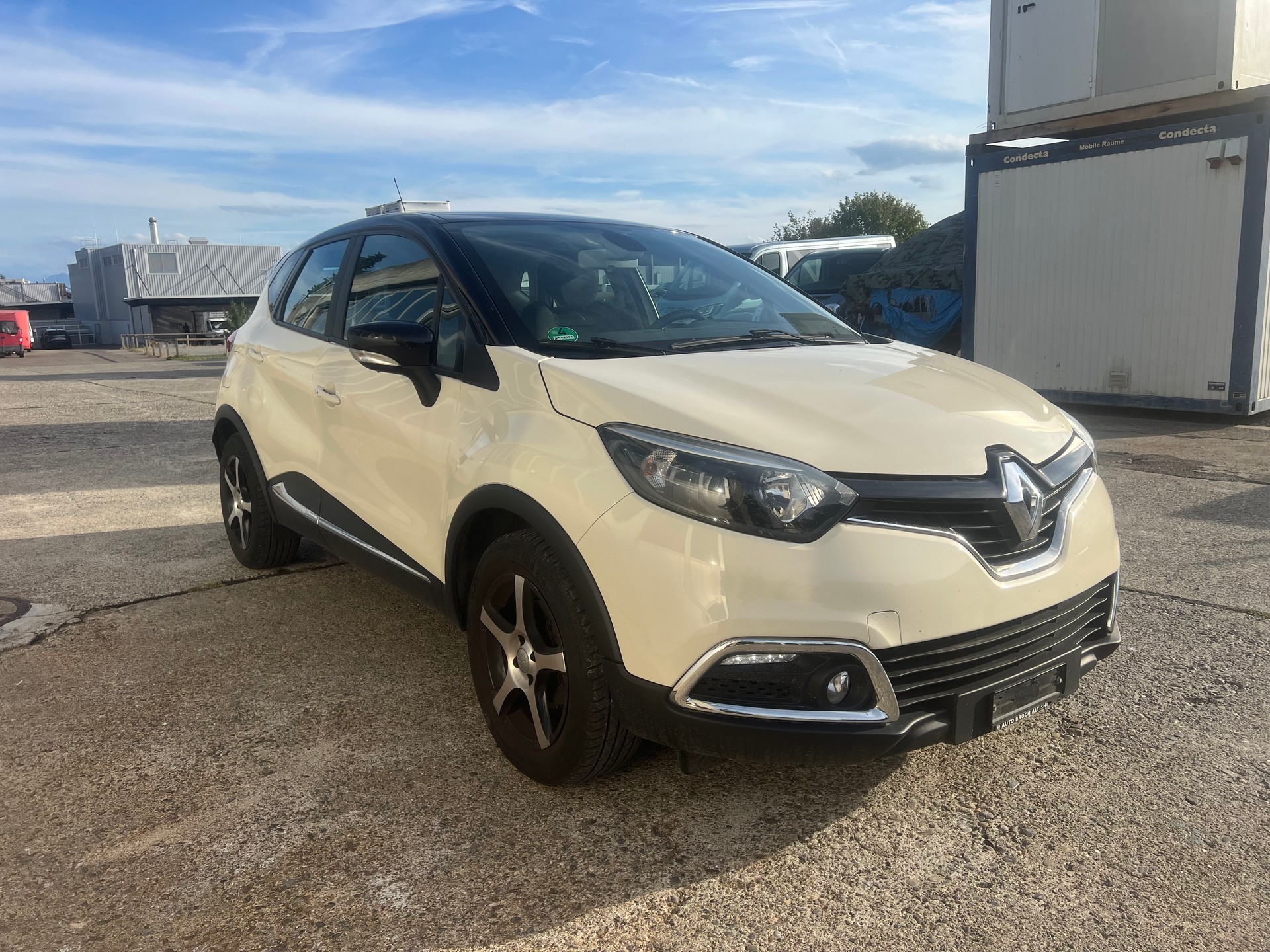RENAULT Captur 1.2 T 16V Dynamique EDC-image-7