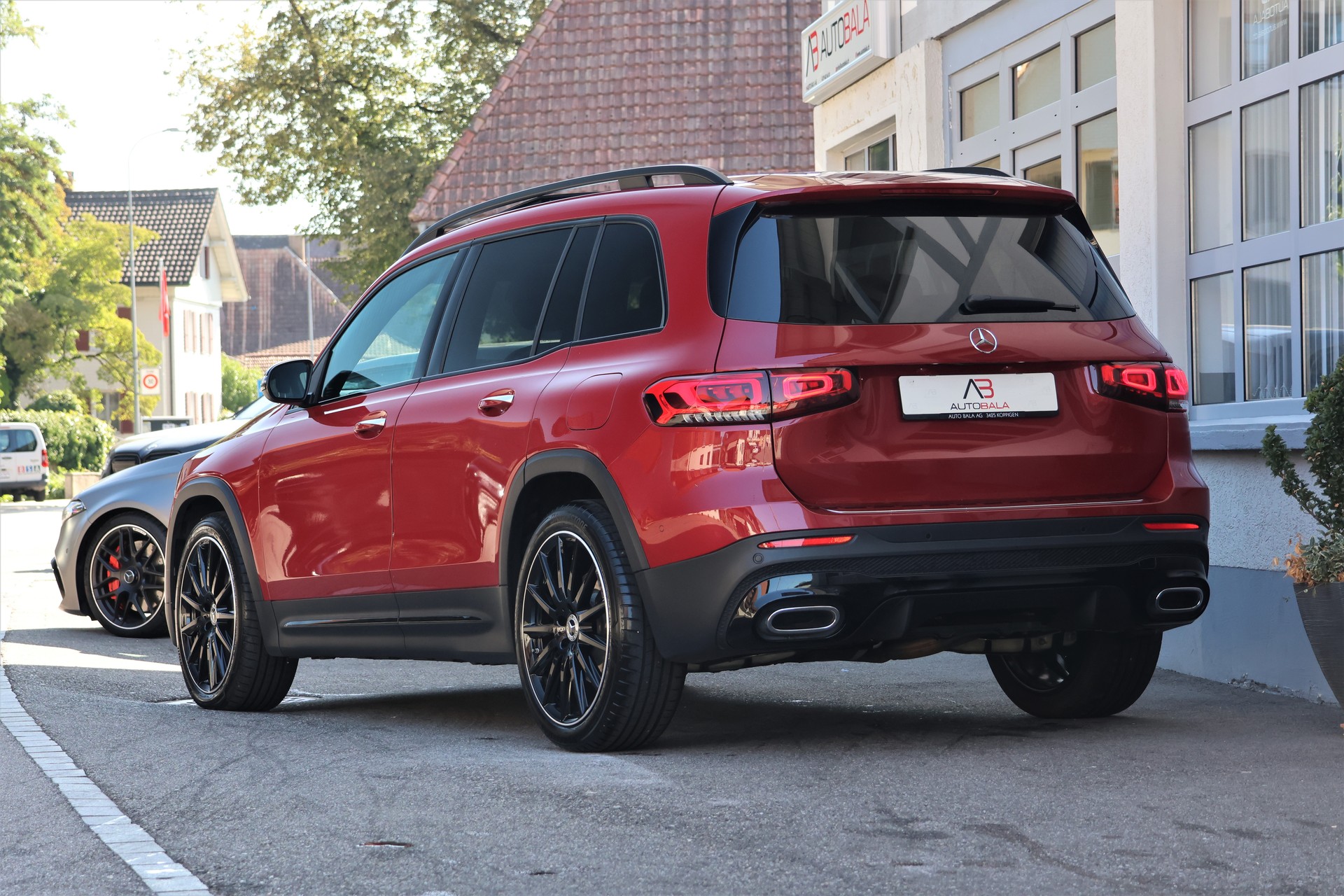MERCEDES-BENZ GLB 220 d 4Matic AMG Line 8G-Tronic (CH) + 2.0T AHK-showroom-element-2