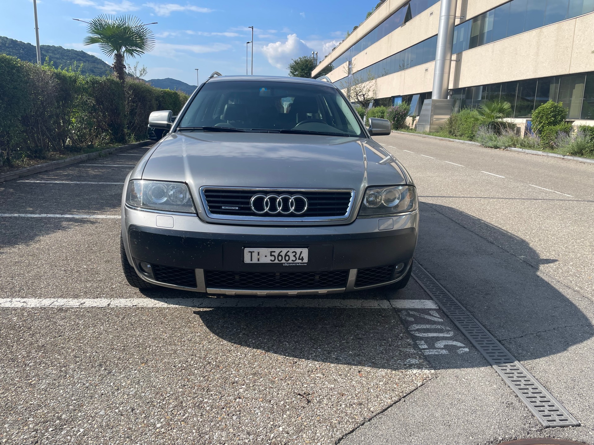 AUDI 2.5 V6 24V TDI 163-image-1