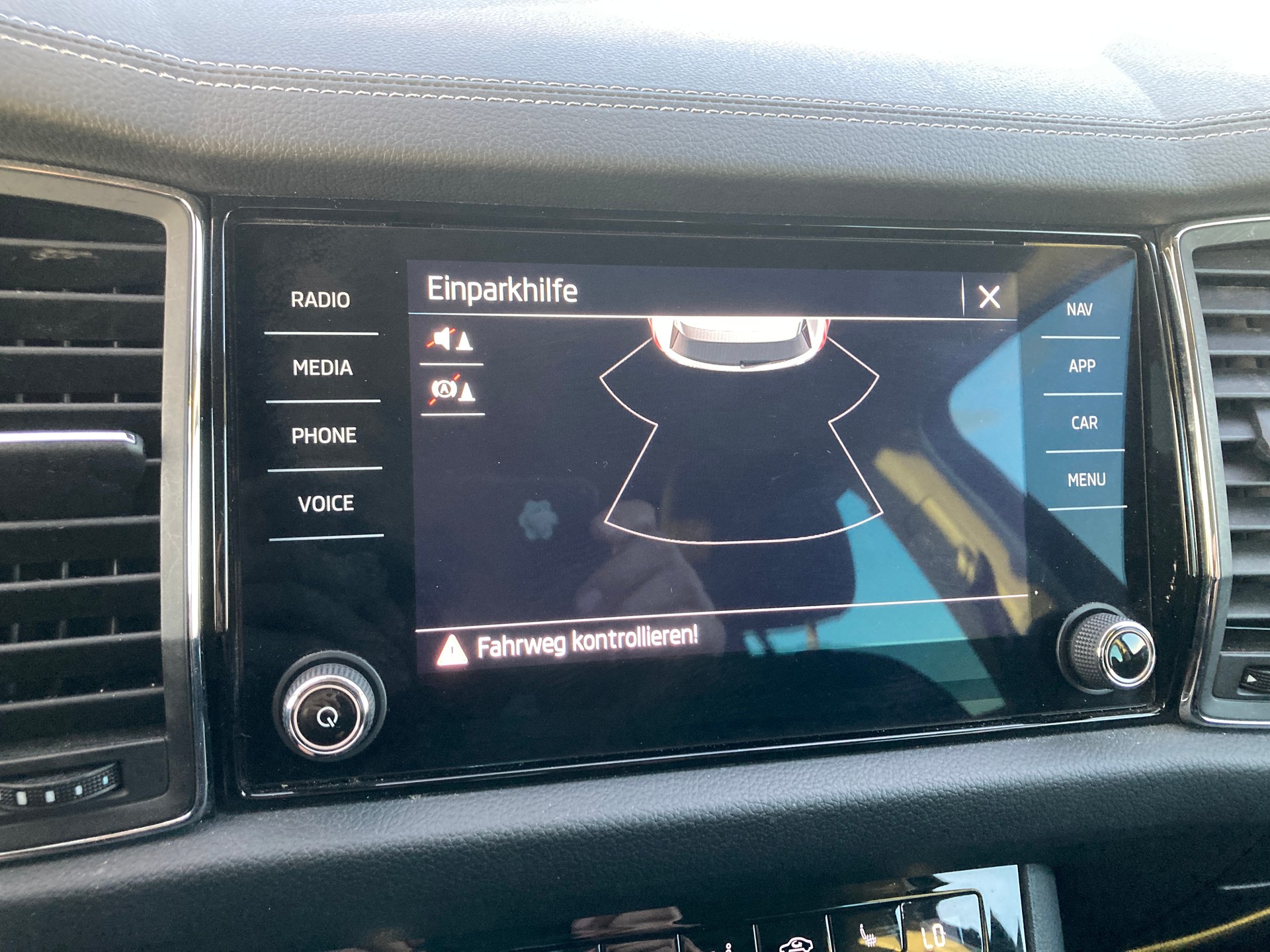 SKODA Kodiaq 2.0 TDI CR Ambition 4x4 DSG-image-13