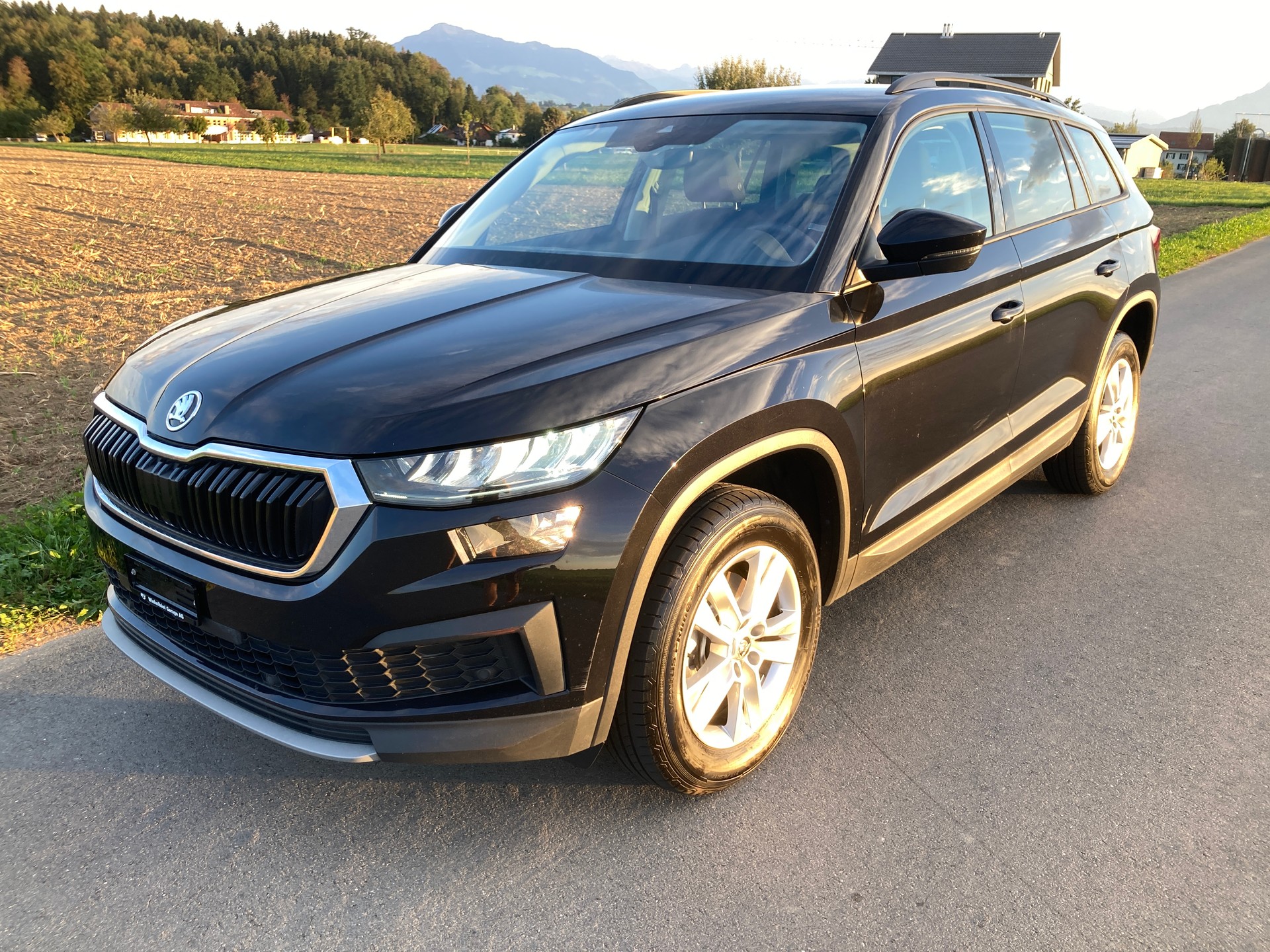 SKODA Kodiaq 2.0 TDI CR Ambition 4x4 DSG-image-0