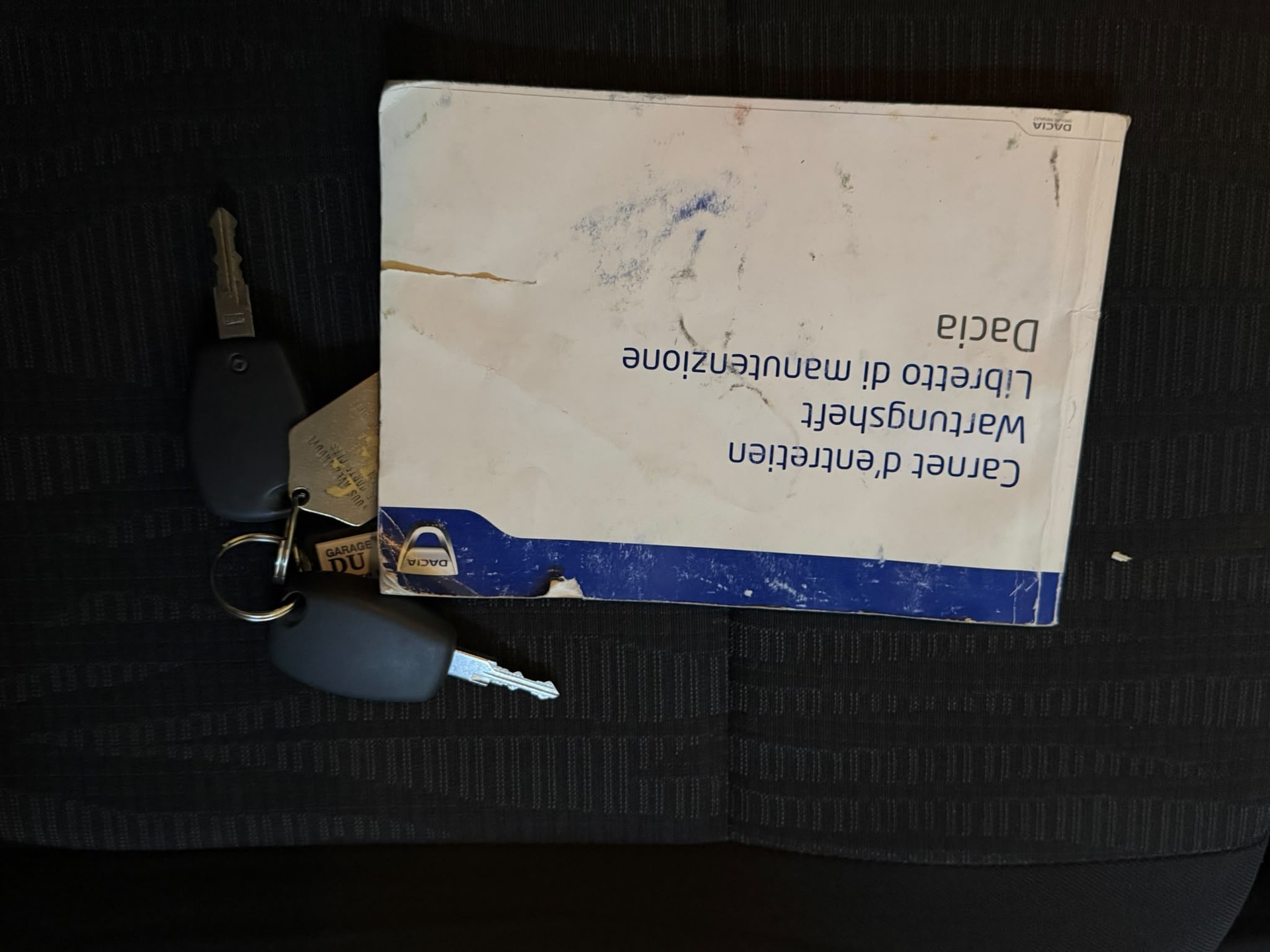 DACIA Duster 1.6 Ambiance 4x4-image-14