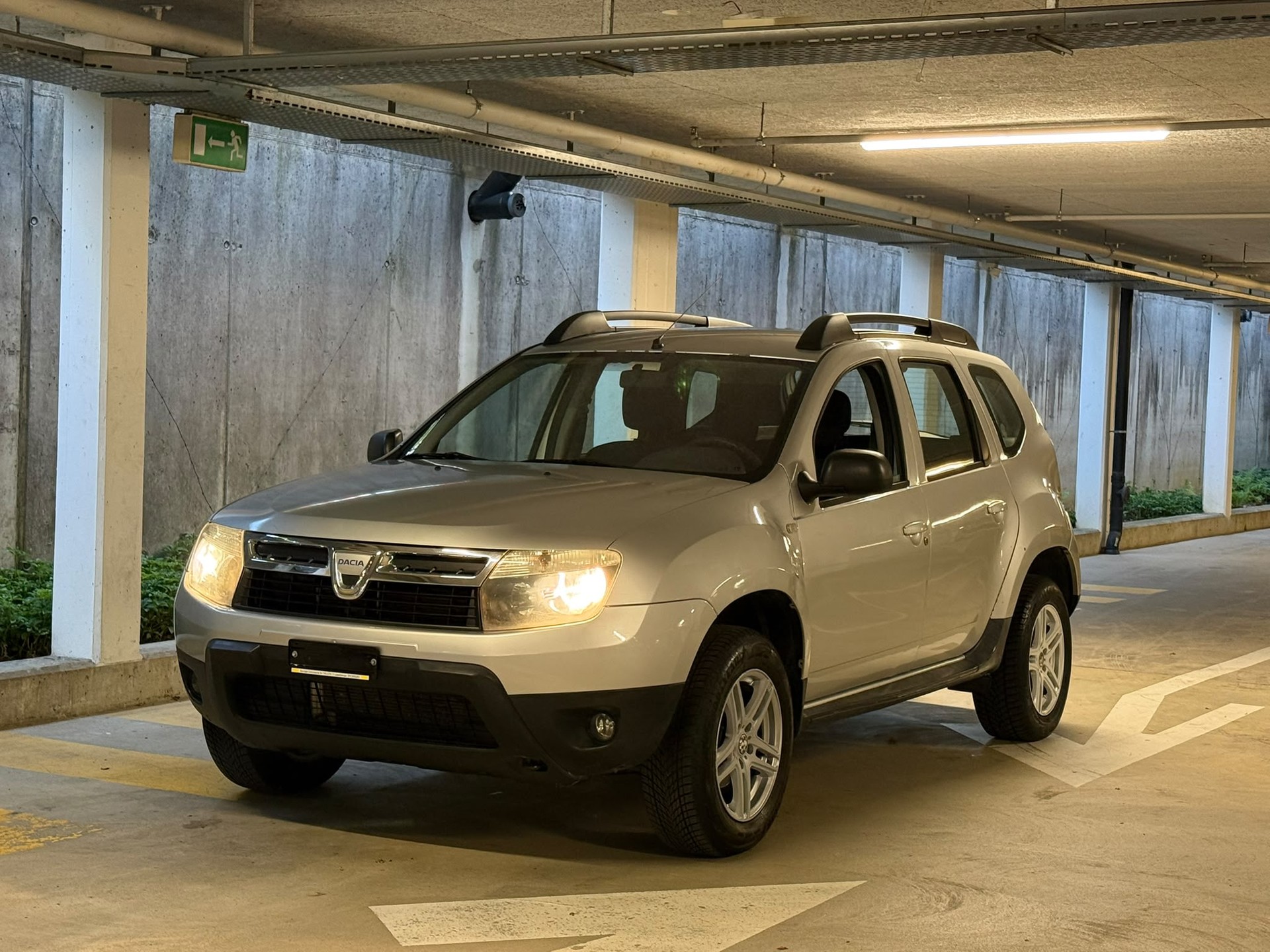 DACIA Duster 1.6 Ambiance 4x4-image-0