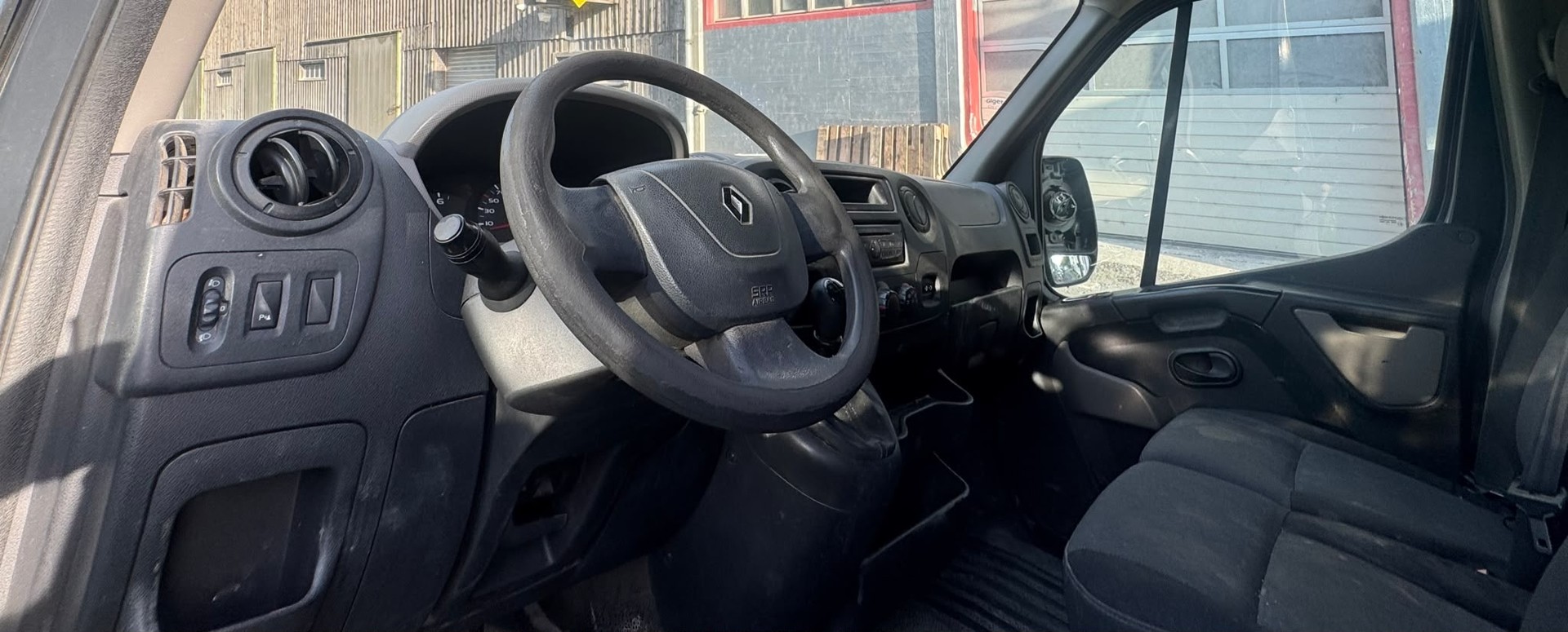 RENAULT Master T35 2.3dCi L2H2-image-6