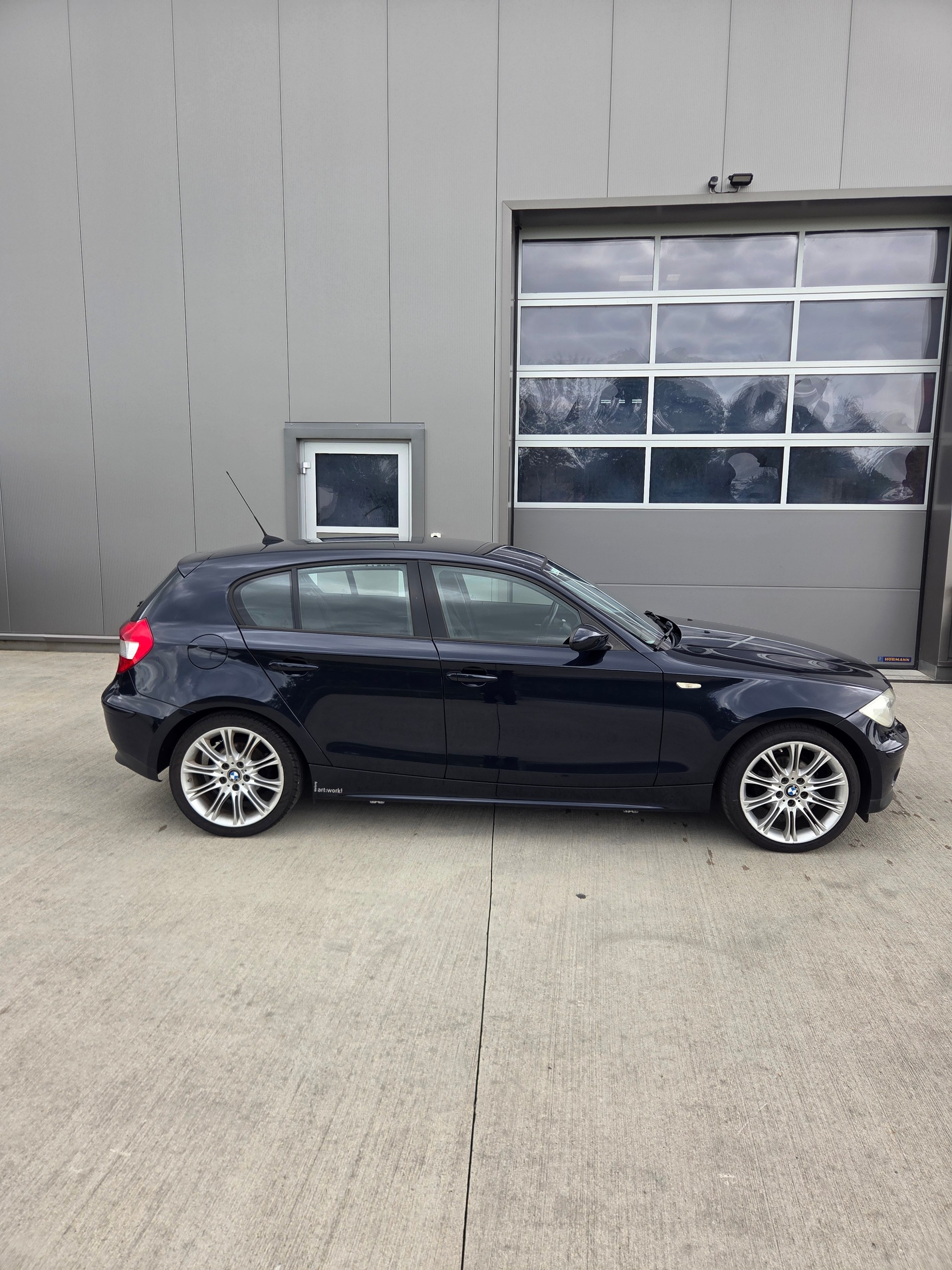 BMW 116i Access-image-1