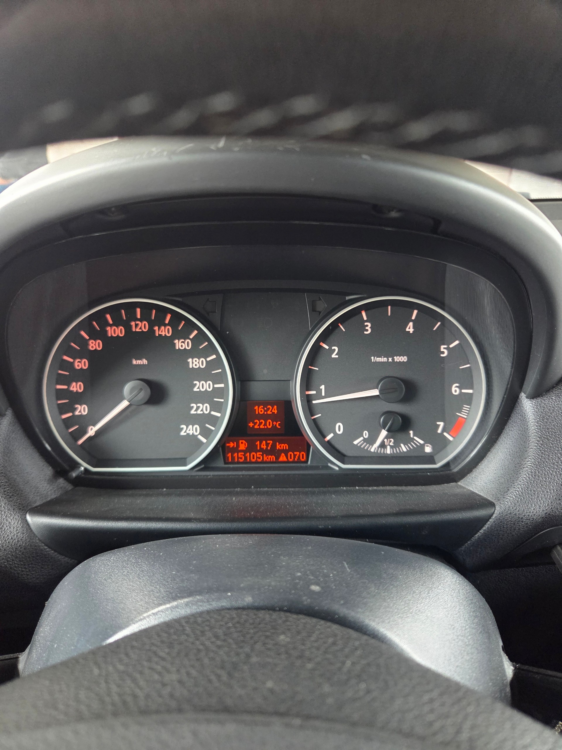 BMW 116i Access-image-4