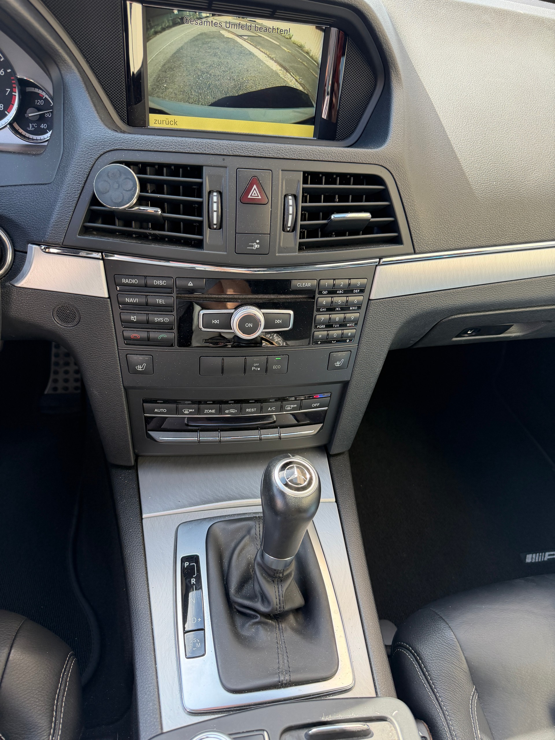 MERCEDES-BENZ E 350 CGI BlueEfficiency 7G-Tronic AMG-Line-image-10