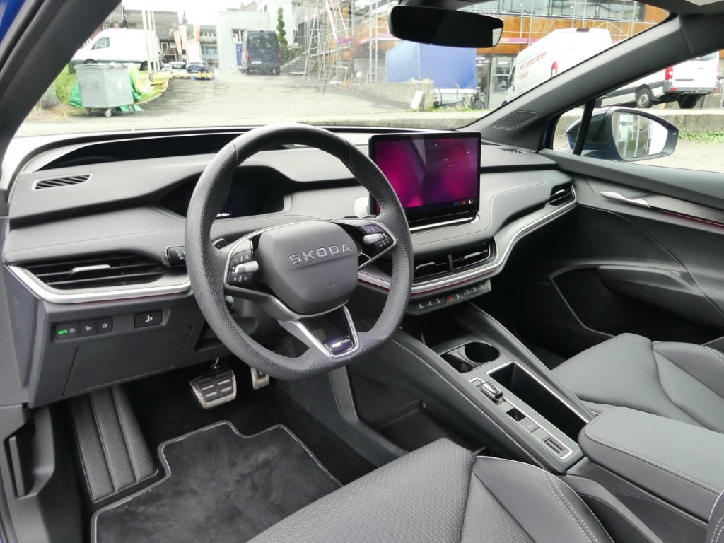SKODA Enyaq 4x4 RS-image-6