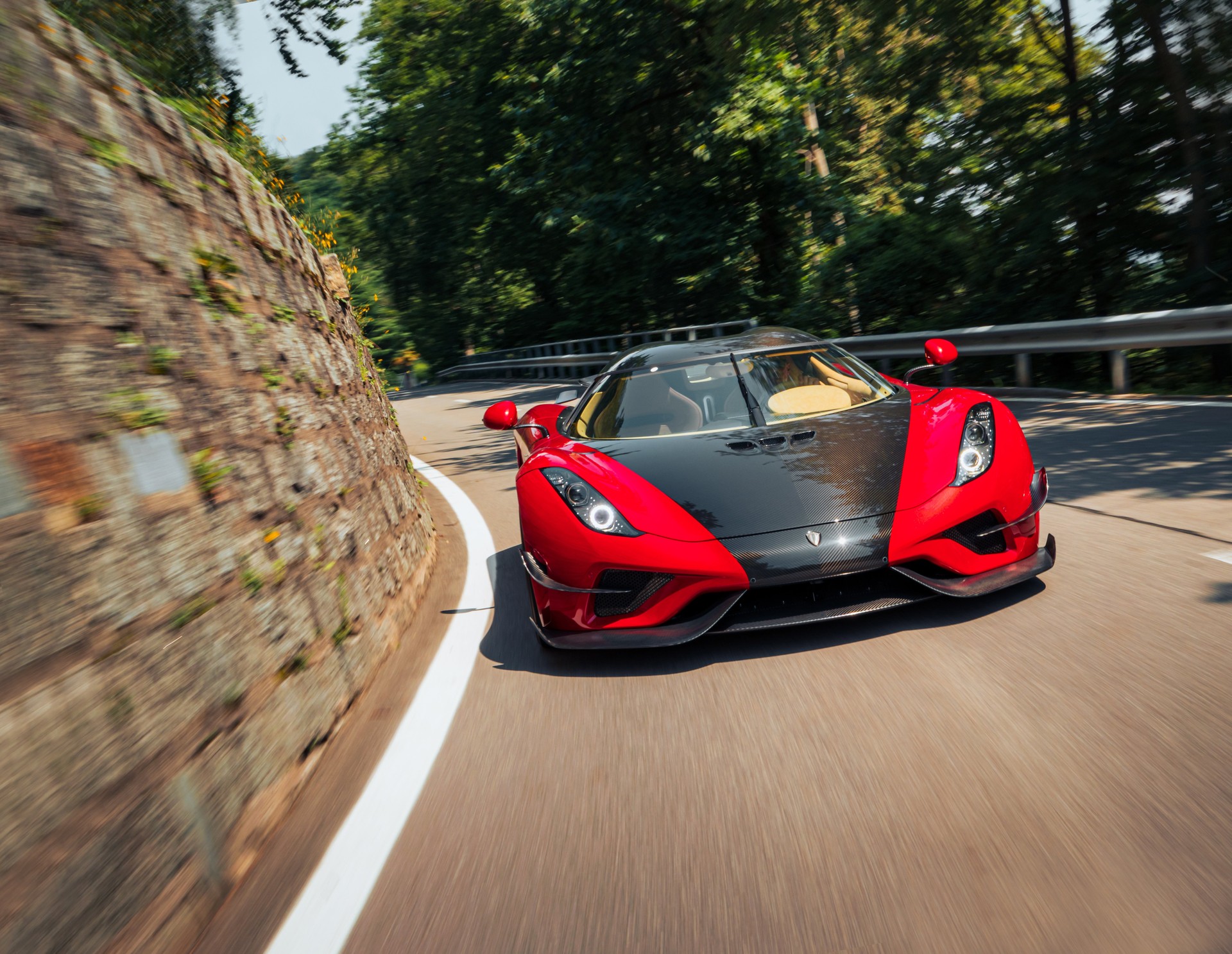 KOENIGSEGG Regera-image-1
