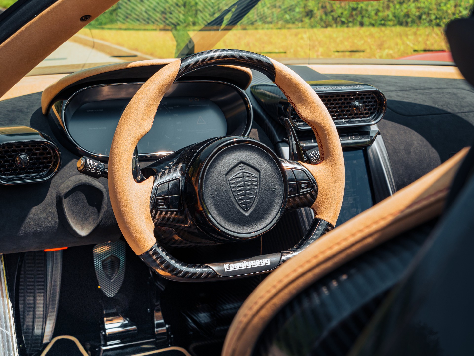 KOENIGSEGG Regera-image-12