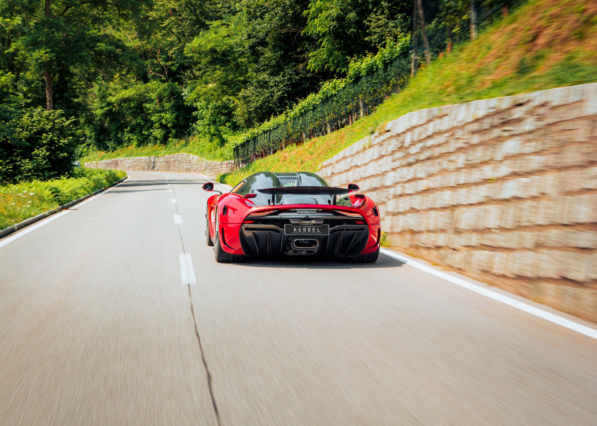 KOENIGSEGG Regera-image-4