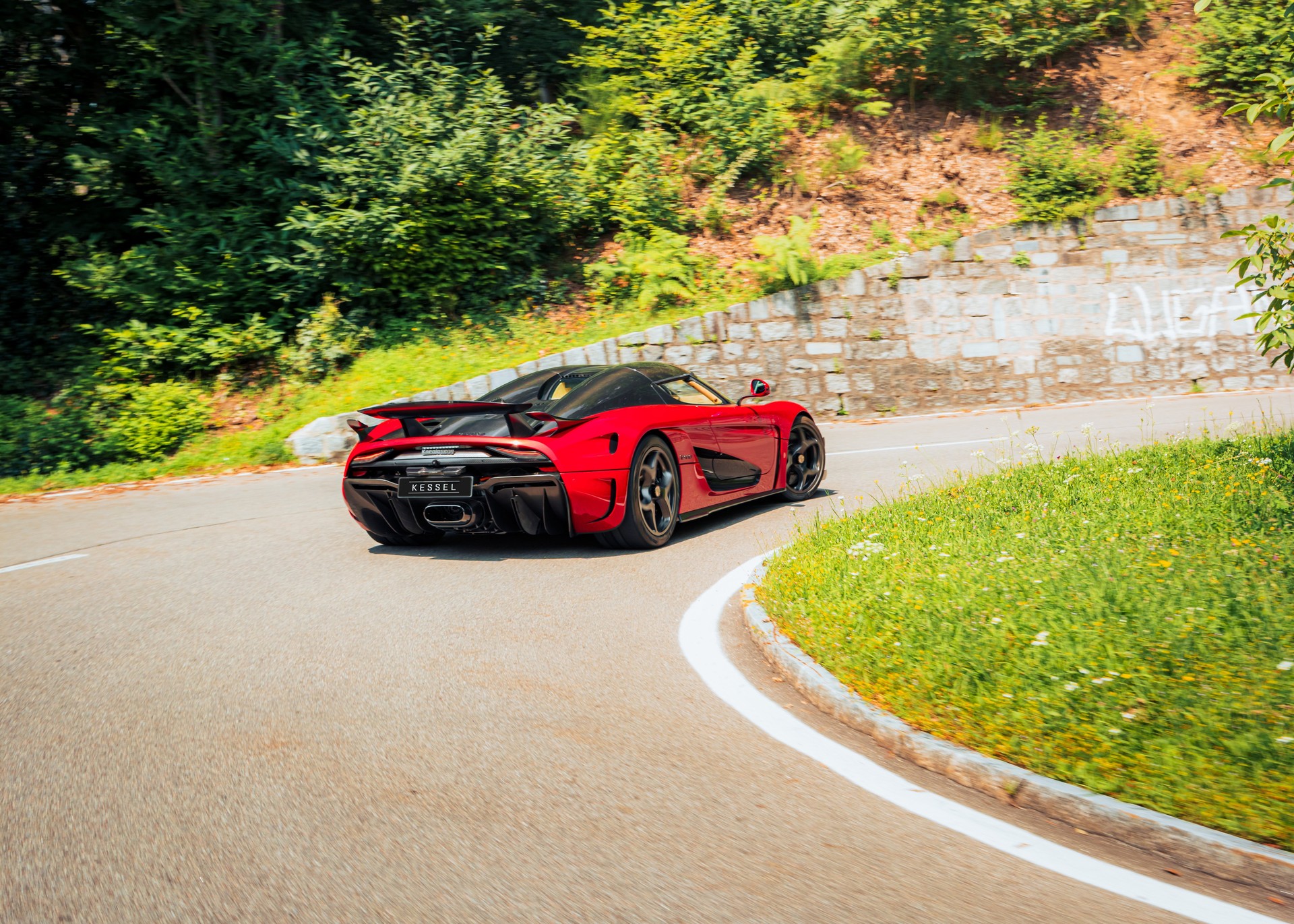 KOENIGSEGG Regera-image-6