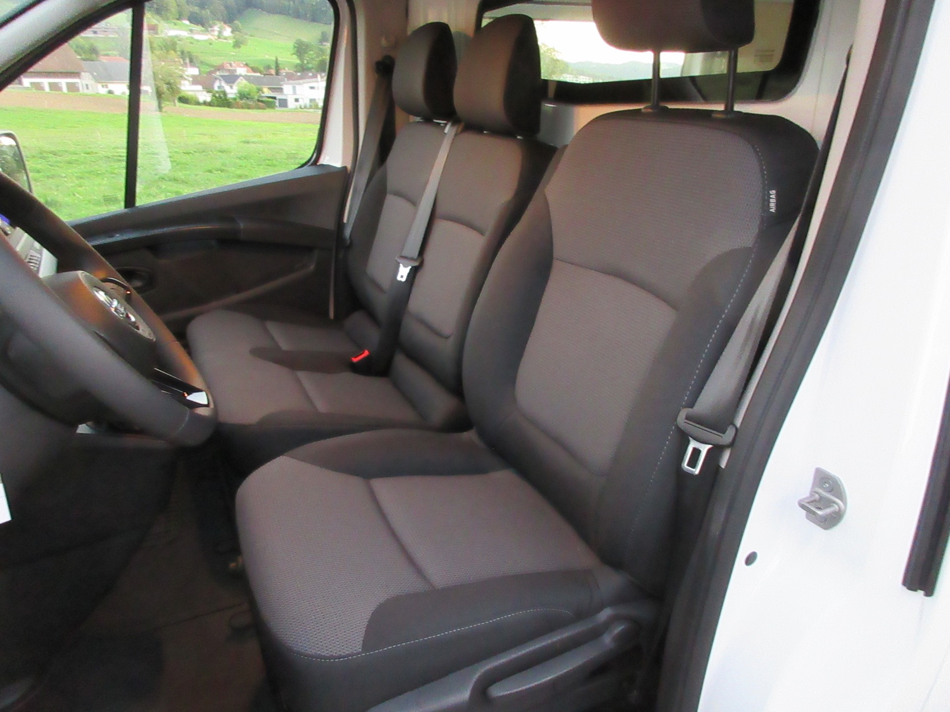 NISSAN PRIMASTAR Kaw. 2.8t L1 H1 dCi 110 Acenta (Bus)-image-6