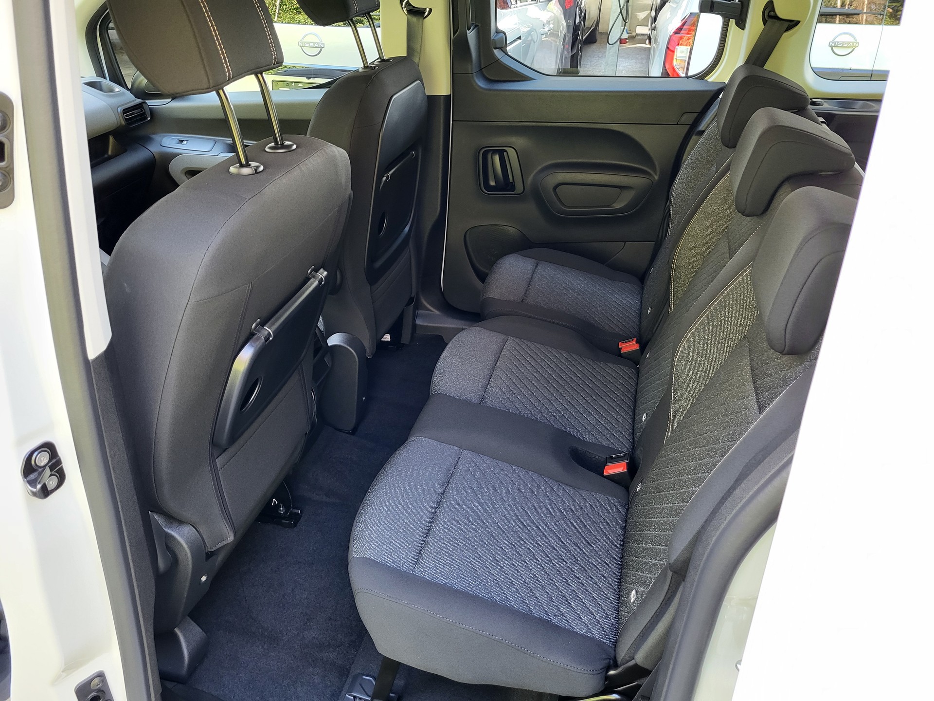 PEUGEOT Rifter Long 1.5 BHDi Family Edition-image-5