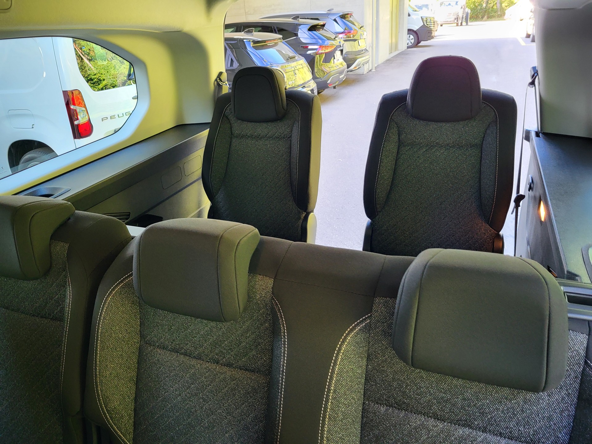 PEUGEOT Rifter Long 1.5 BHDi Family Edition-image-8