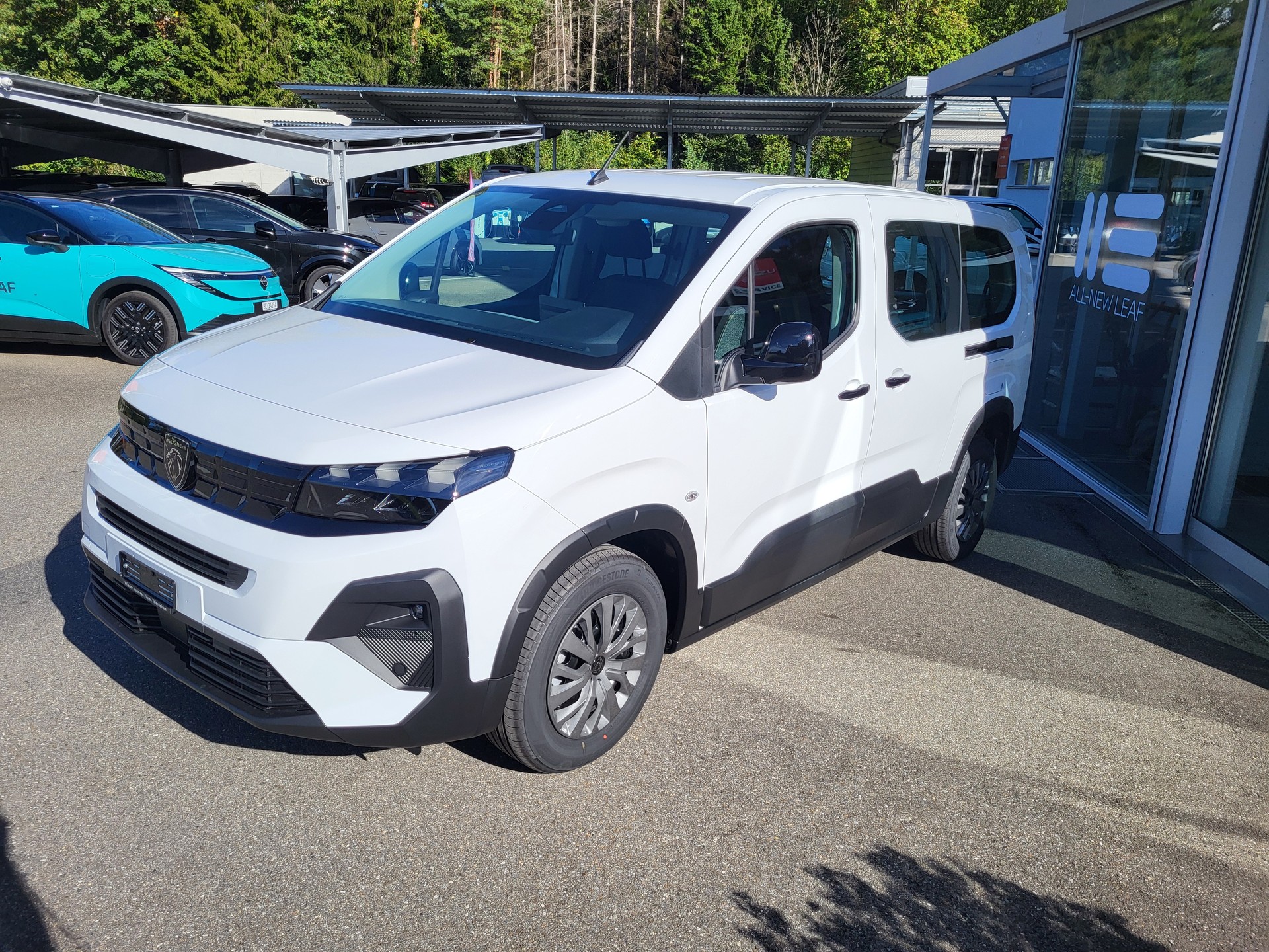 PEUGEOT Rifter Long 1.5 BHDi Family Edition-image-1