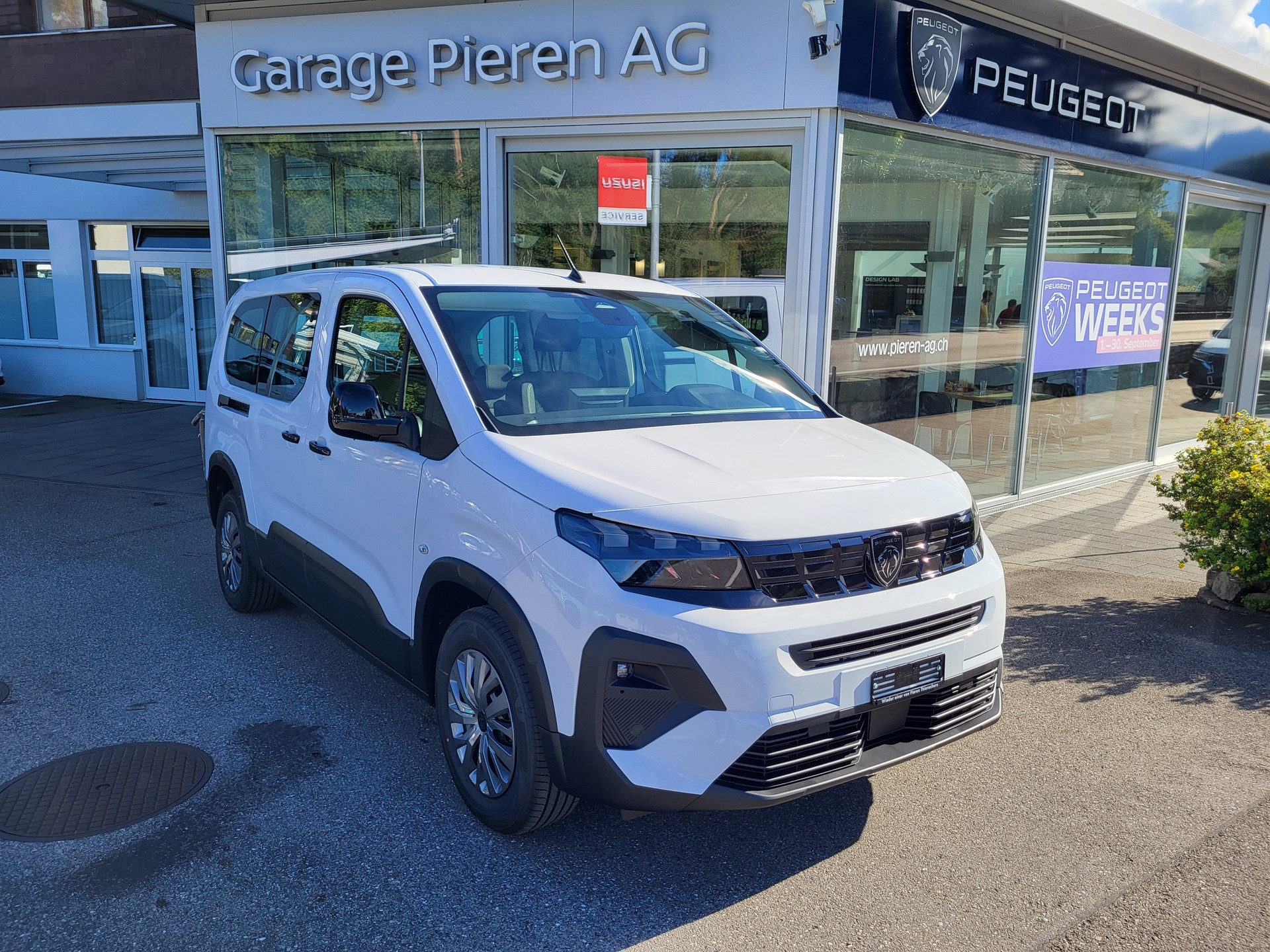 PEUGEOT Rifter Long 1.5 BHDi Family Edition-image-0