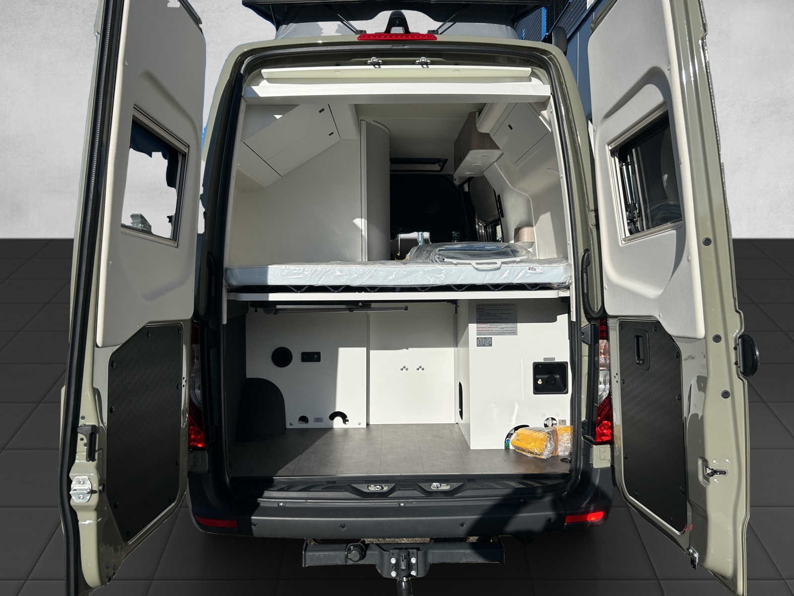 WESTFALIA James Cook 600D Premium mit Aufstelldach 2.0D 9G 4Matic-image-9