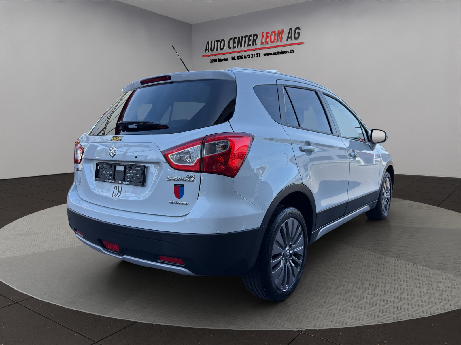 SUZUKI SX4 S-Cross 1.6 TD PizSulai 4WD TCSS-image-5
