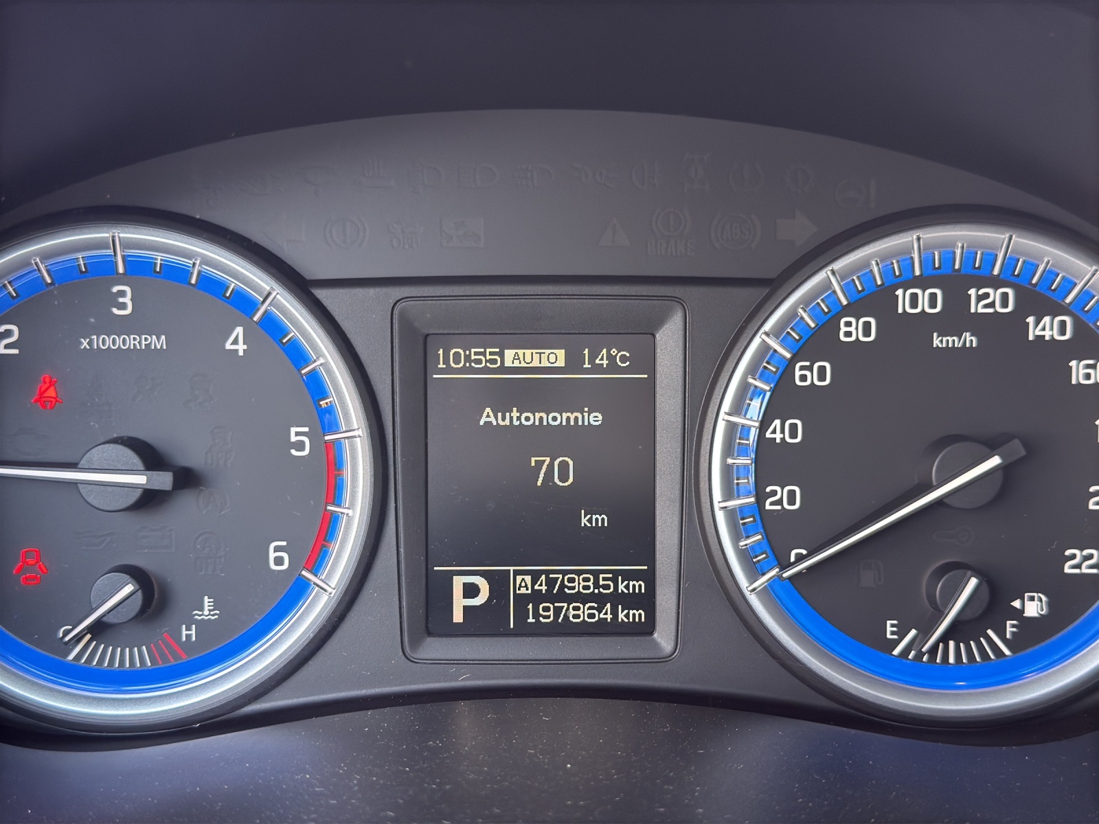 SUZUKI SX4 S-Cross 1.6 TD PizSulai 4WD TCSS-image-10