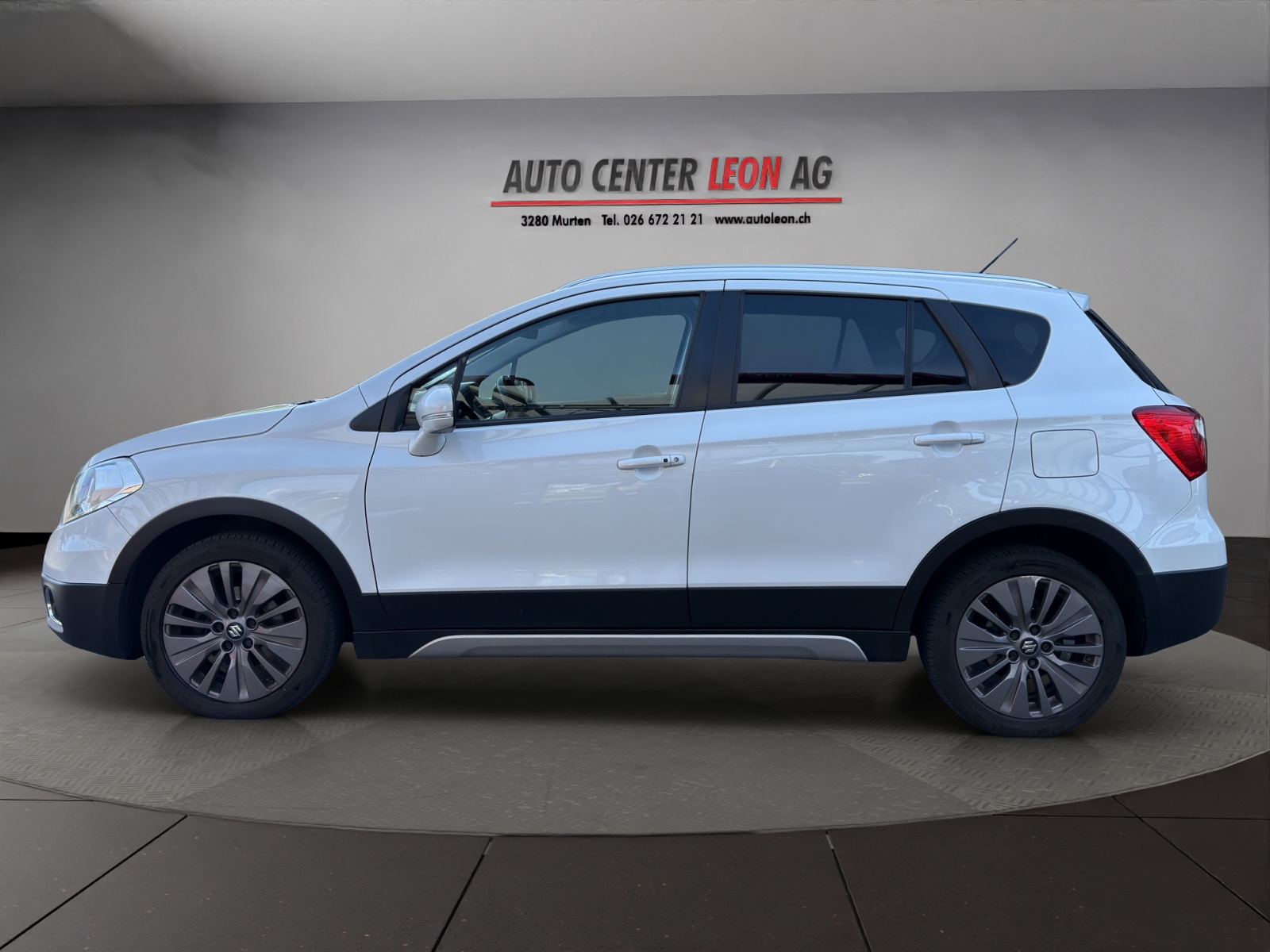 SUZUKI SX4 S-Cross 1.6 TD PizSulai 4WD TCSS-image-2